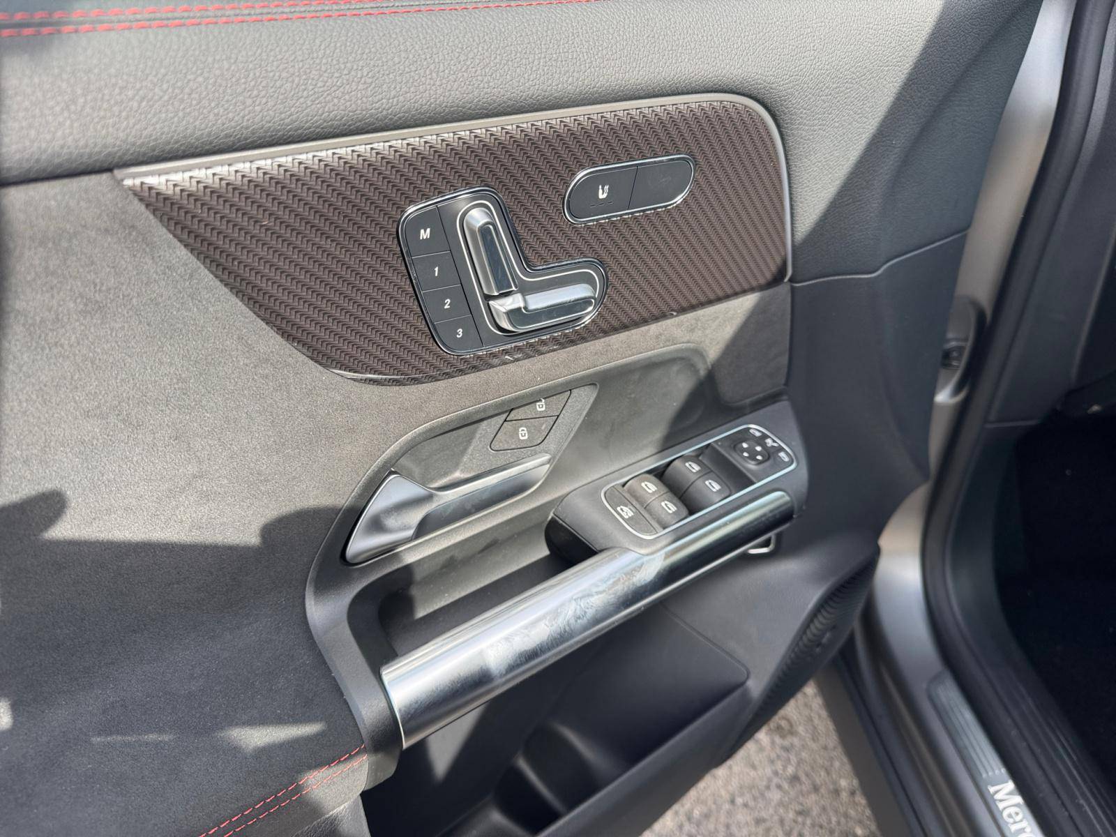 Image Mercedes-Benz GLA 200 d AMG Line  GLA 200 d AMG Line 200 d AMG Line