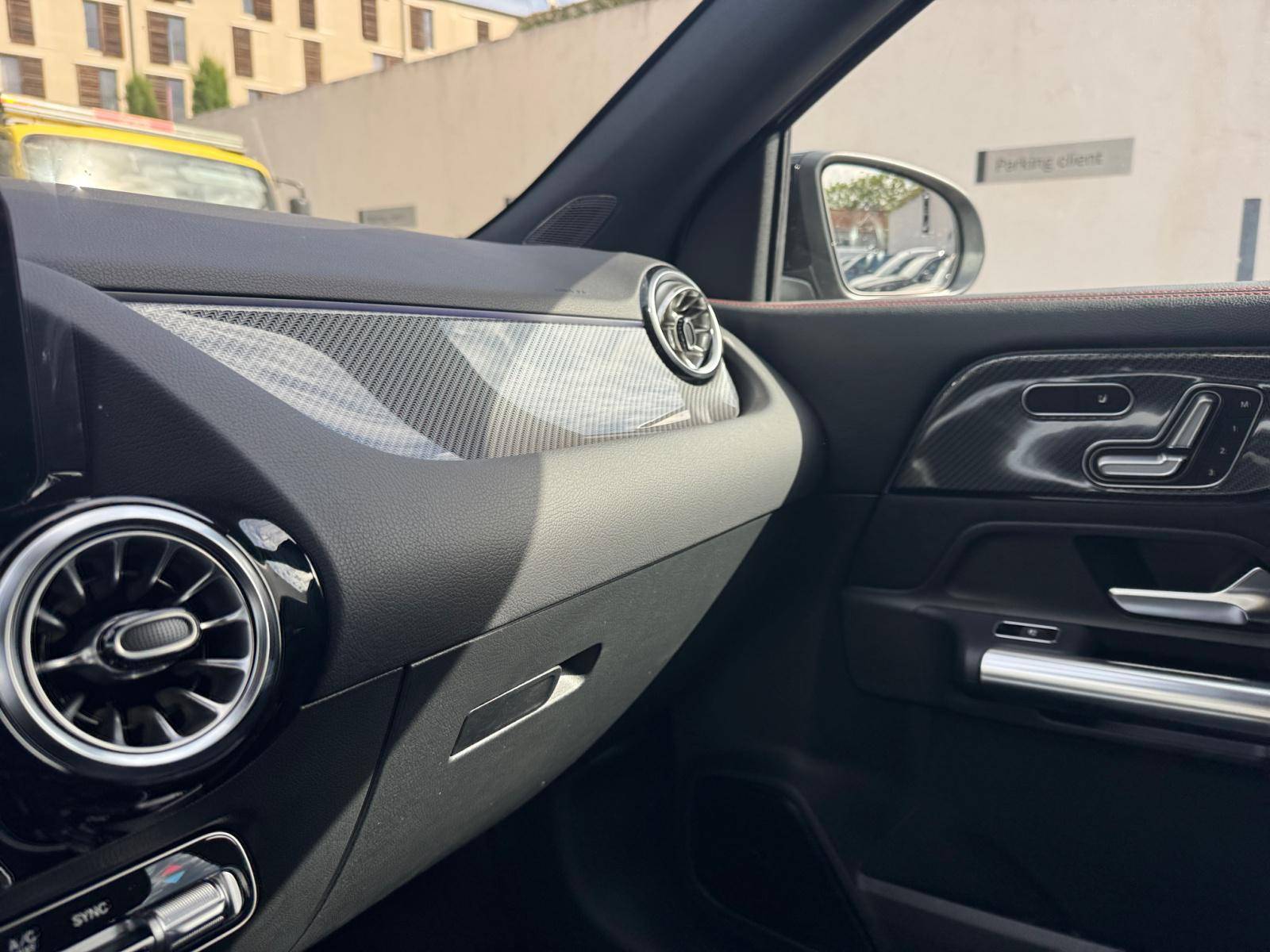 Image Mercedes-Benz GLA 200 d AMG Line  GLA 200 d AMG Line 200 d AMG Line