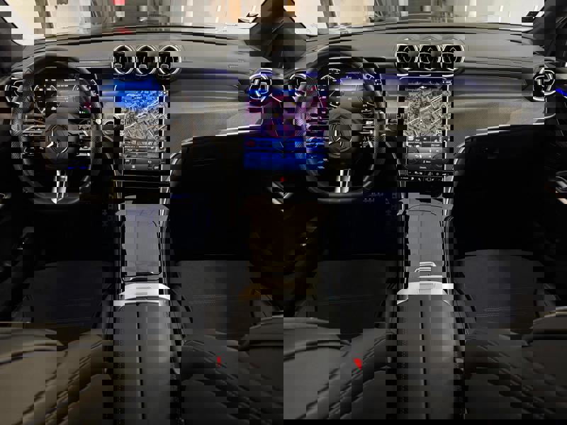 Image Mercedes-Benz GLC COUPÉ GLC 300 e Hybrid EQ 4MATIC Coupé AMG Line   GLC 300 e Hybrid EQ 4MATIC Coupé AMG Line