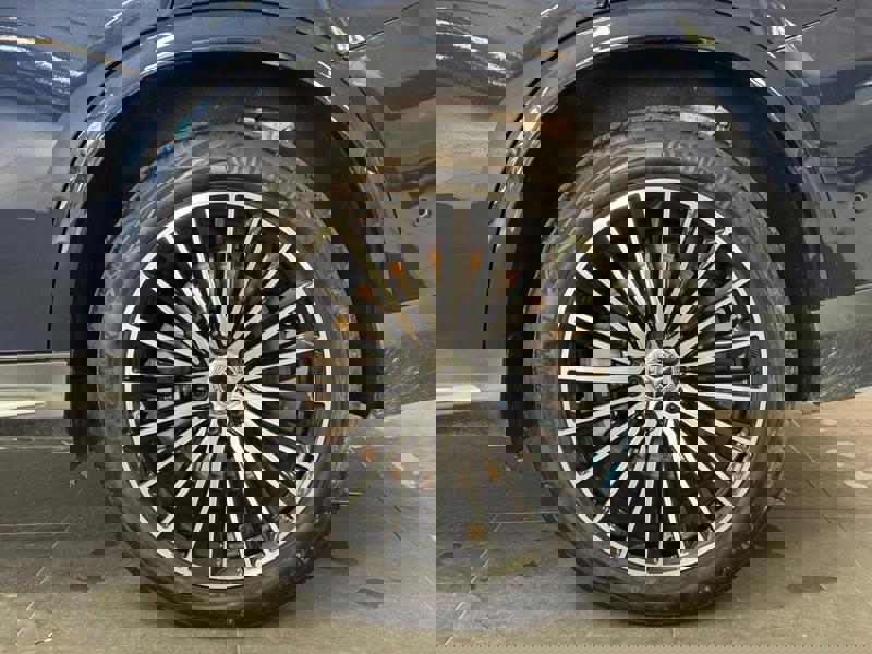 Image Mercedes-Benz GLC COUPÉ GLC 300 e Hybrid EQ 4MATIC Coupé AMG Line   GLC 300 e Hybrid EQ 4MATIC Coupé AMG Line