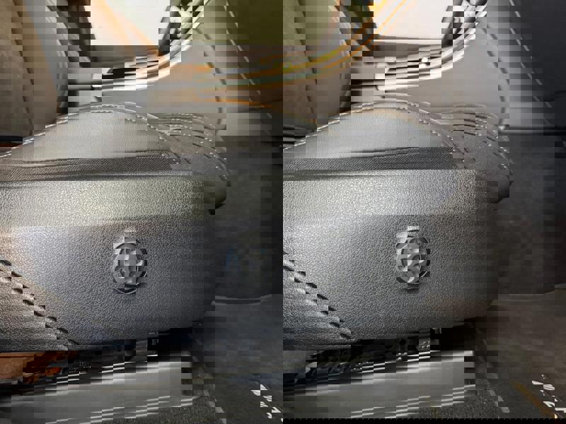 Image Mercedes-Benz GLC COUPÉ GLC 300 e Hybrid EQ 4MATIC Coupé AMG Line   GLC 300 e Hybrid EQ 4MATIC Coupé AMG Line