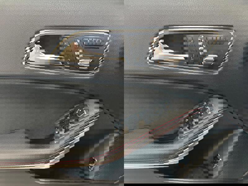 Image Mercedes-Benz GLA 220 d Fascination   220 d Fascination