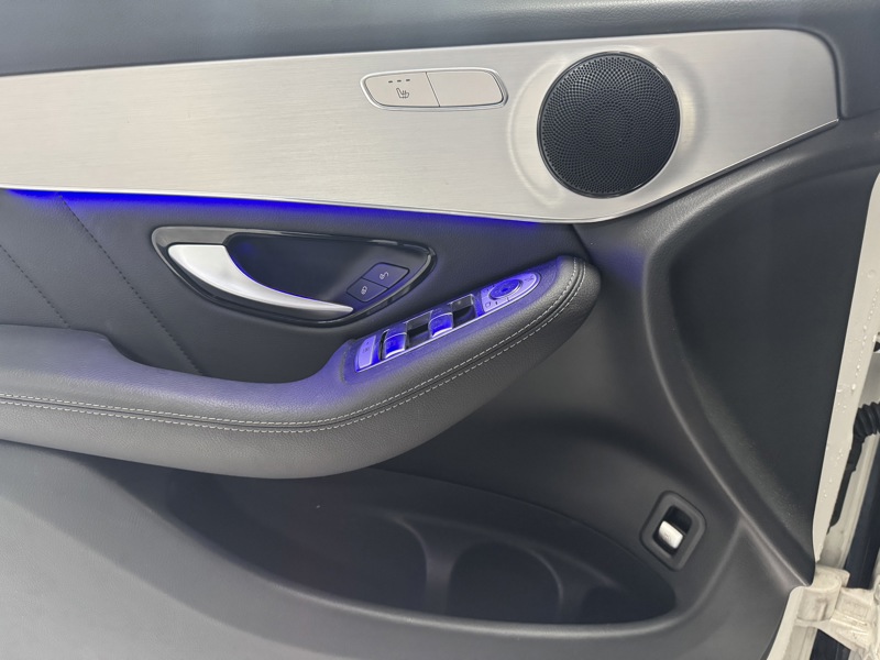 Image Mercedes-Benz GLC SUV GLC 300de 4MATIC SUV AMG Line   GLC 300de 4MATIC SUV AMG Line