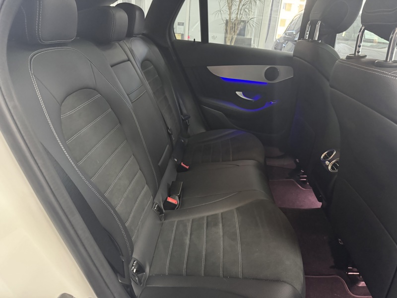 Image Mercedes-Benz GLC SUV GLC 300de 4MATIC SUV AMG Line   GLC 300de 4MATIC SUV AMG Line