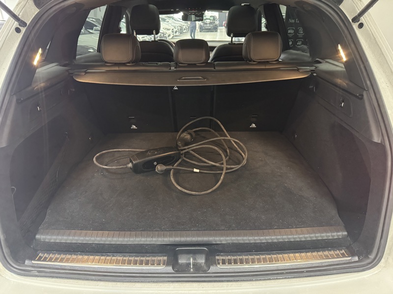 Image Mercedes-Benz GLC SUV GLC 300de 4MATIC SUV AMG Line   GLC 300de 4MATIC SUV AMG Line