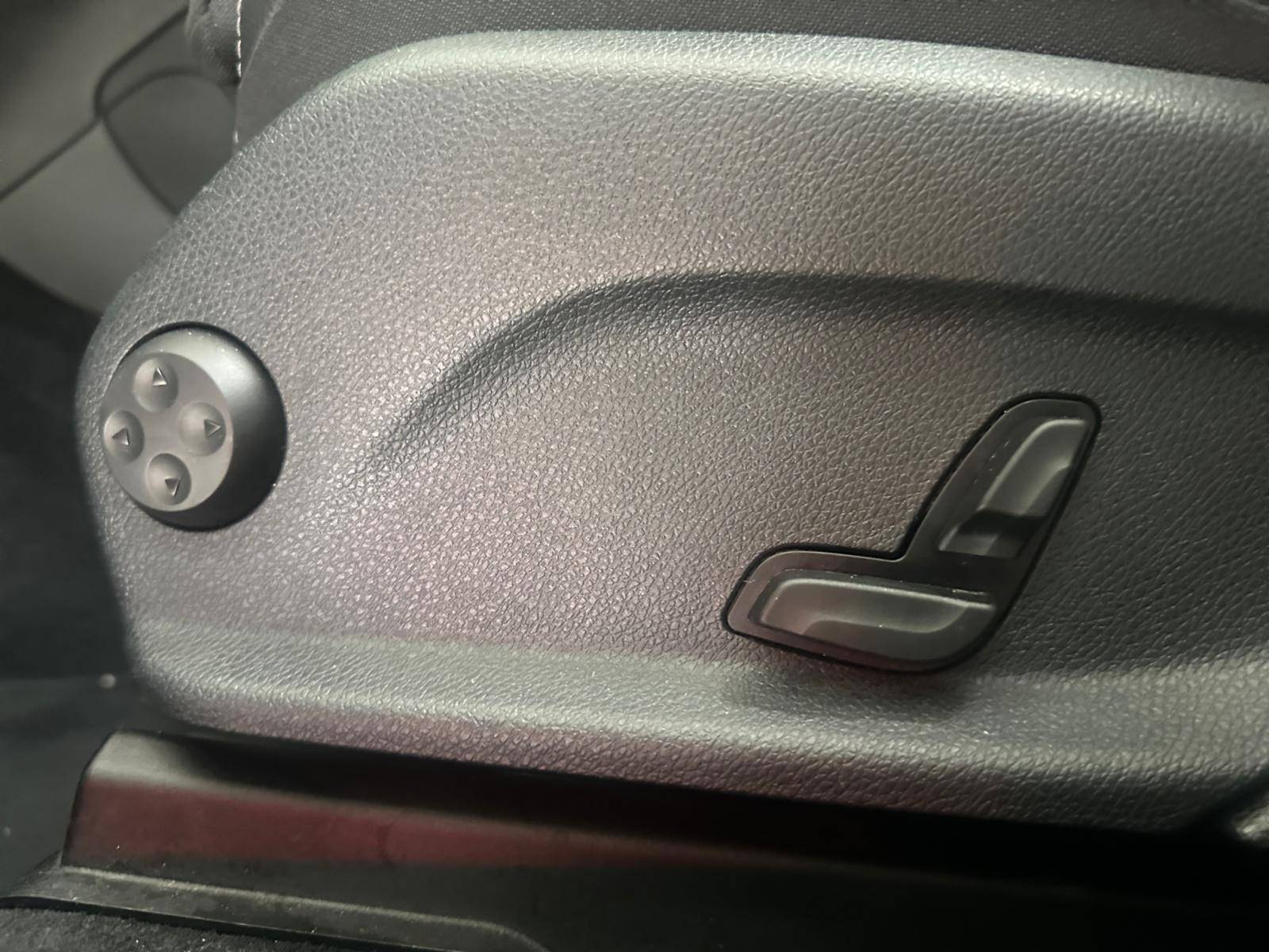 Image Mercedes-Benz GLC SUV GLC 300de 4MATIC SUV AMG Line  GLC 300de 4MATIC SUV AMG Line GLC 300de 4MATIC SUV AMG Line