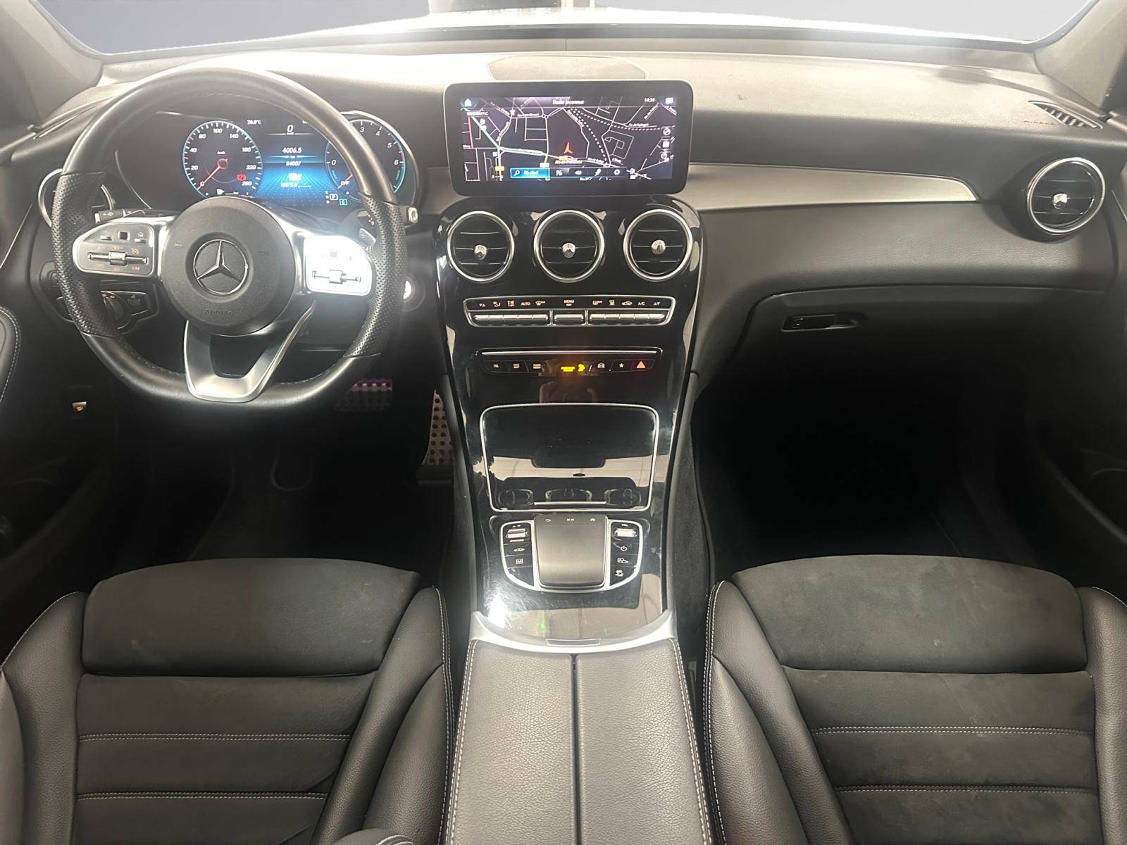 Image Mercedes-Benz GLC SUV GLC 300de 4MATIC SUV AMG Line  GLC 300de 4MATIC SUV AMG Line GLC 300de 4MATIC SUV AMG Line