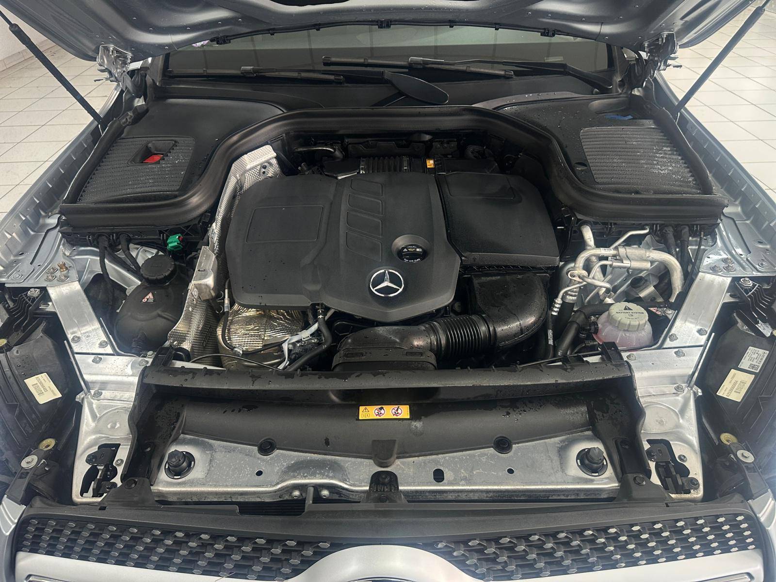 Image Mercedes-Benz GLC SUV GLC 300de 4MATIC SUV AMG Line  GLC 300de 4MATIC SUV AMG Line GLC 300de 4MATIC SUV AMG Line