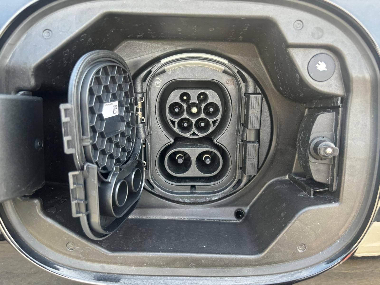 Image Mercedes-Benz CLASSE S 580 e Limousine AMG Line  Classe S 580 e Limousine AMG Line 580 e Limousine AMG Line