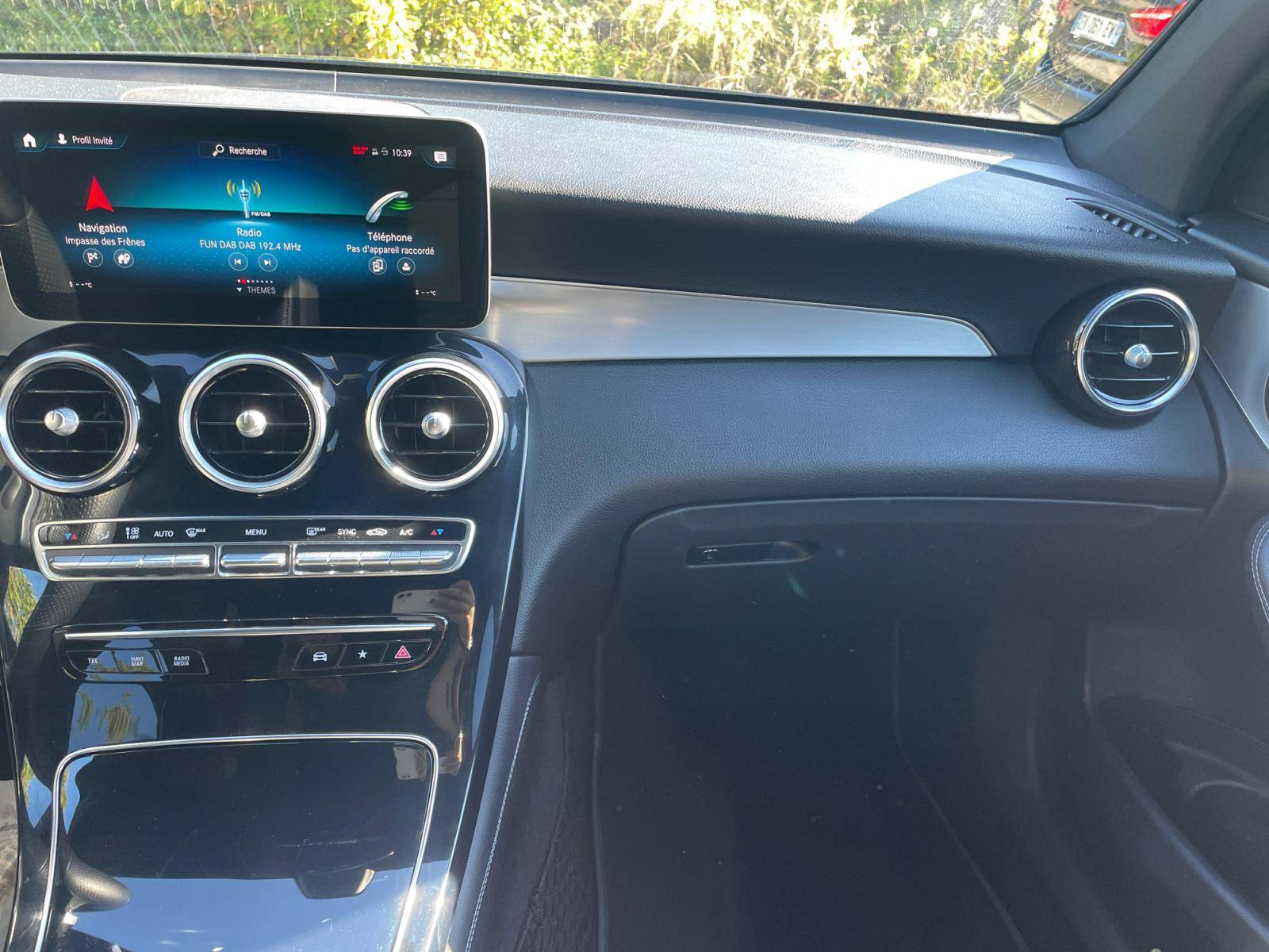 Image Mercedes-Benz GLC COUPÉ GLC 300 d 4MATIC Coupé AMG Line  GLC Coupé 300 d 9G-Tronic 4Matic AMG Line GLC 300 d 4MATIC Coupé AMG Line