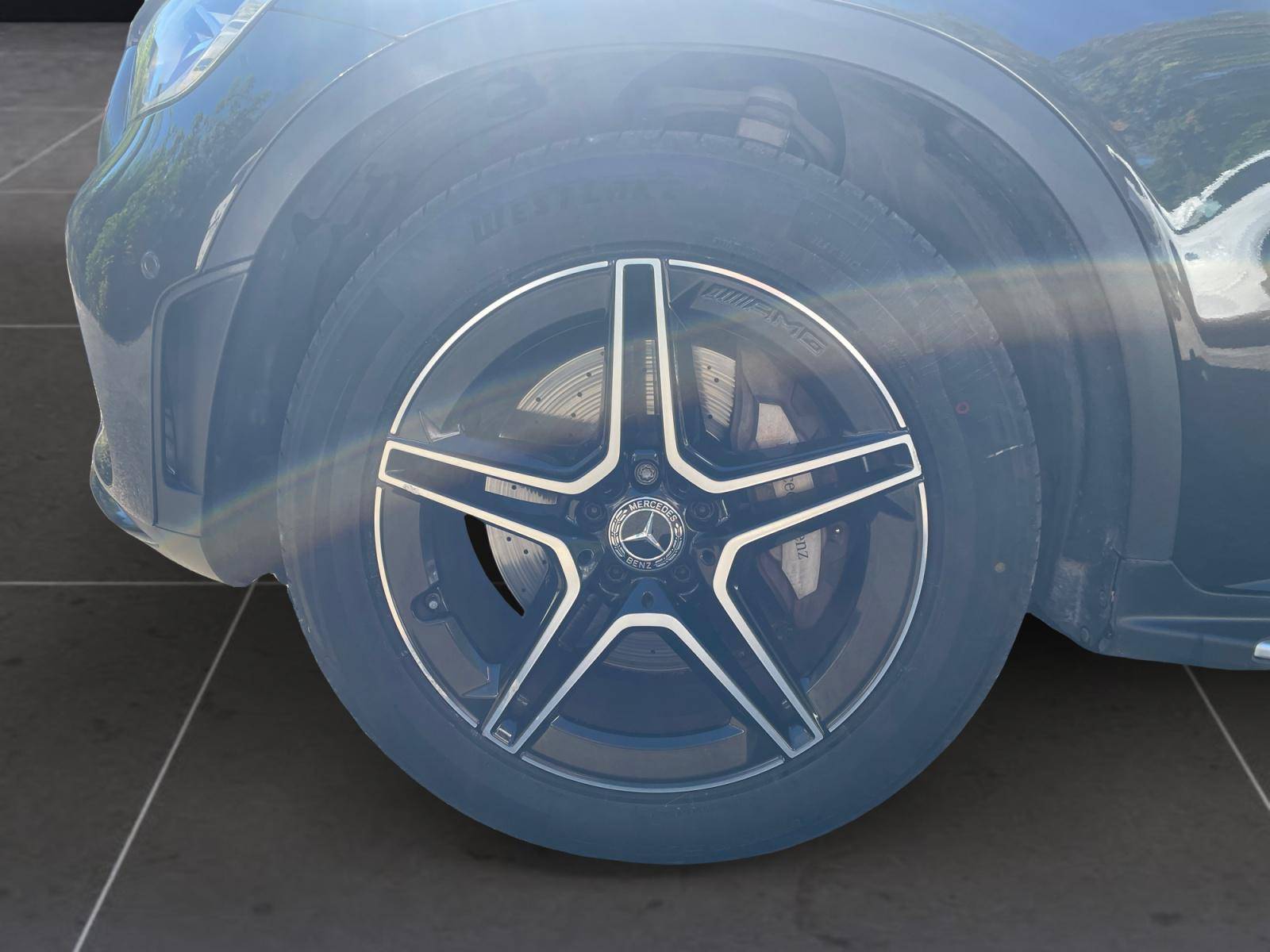 Image Mercedes-Benz GLC COUPÉ GLC 300 d 4MATIC Coupé AMG Line  GLC Coupé 300 d 9G-Tronic 4Matic AMG Line GLC 300 d 4MATIC Coupé AMG Line