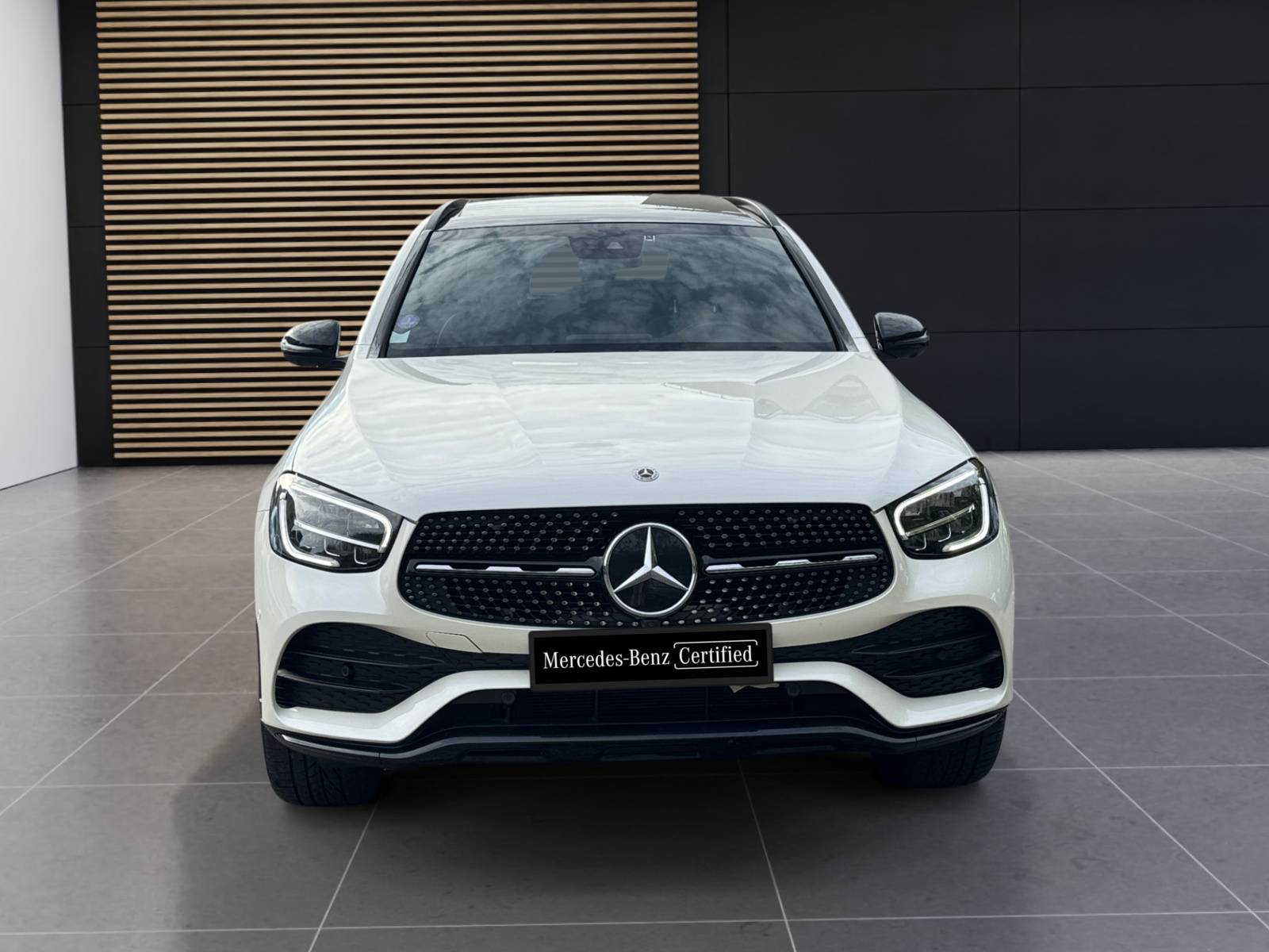 Image Mercedes-Benz GLC SUV GLC 300de 4MATIC SUV AMG Line  GLC 300de 4MATIC SUV AMG Line GLC 300de 4MATIC SUV AMG Line