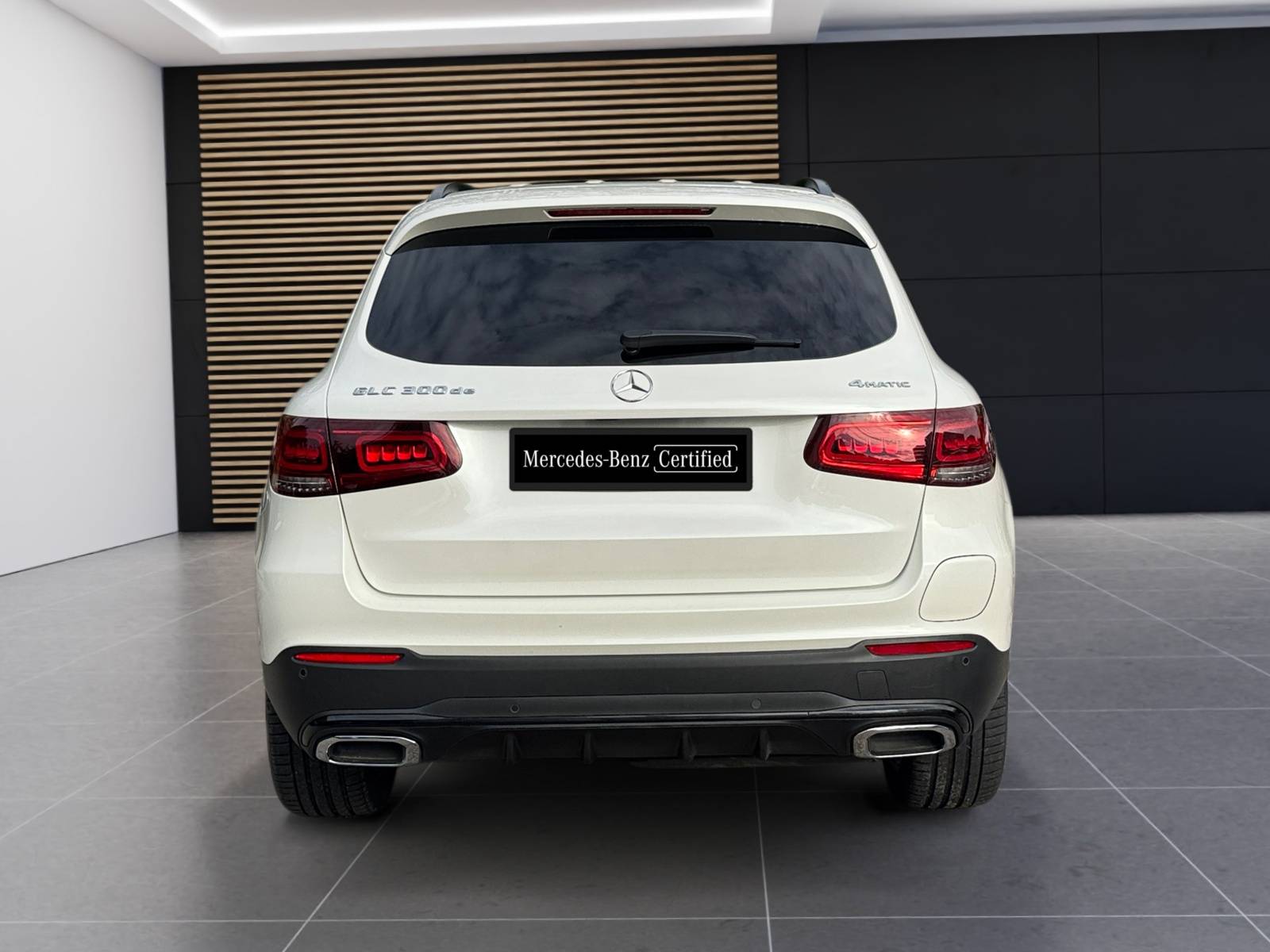 Image Mercedes-Benz GLC SUV GLC 300de 4MATIC SUV AMG Line  GLC 300de 4MATIC SUV AMG Line GLC 300de 4MATIC SUV AMG Line