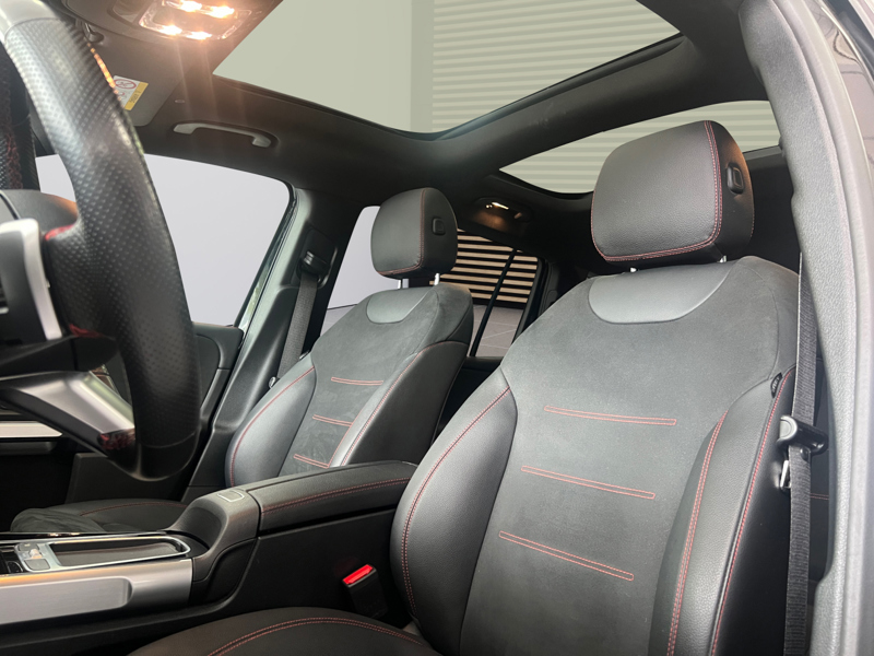 Image Mercedes-Benz GLB 200 d AMG Line  GLB 200 d 8G-DCT AMG Line 200 d AMG Line