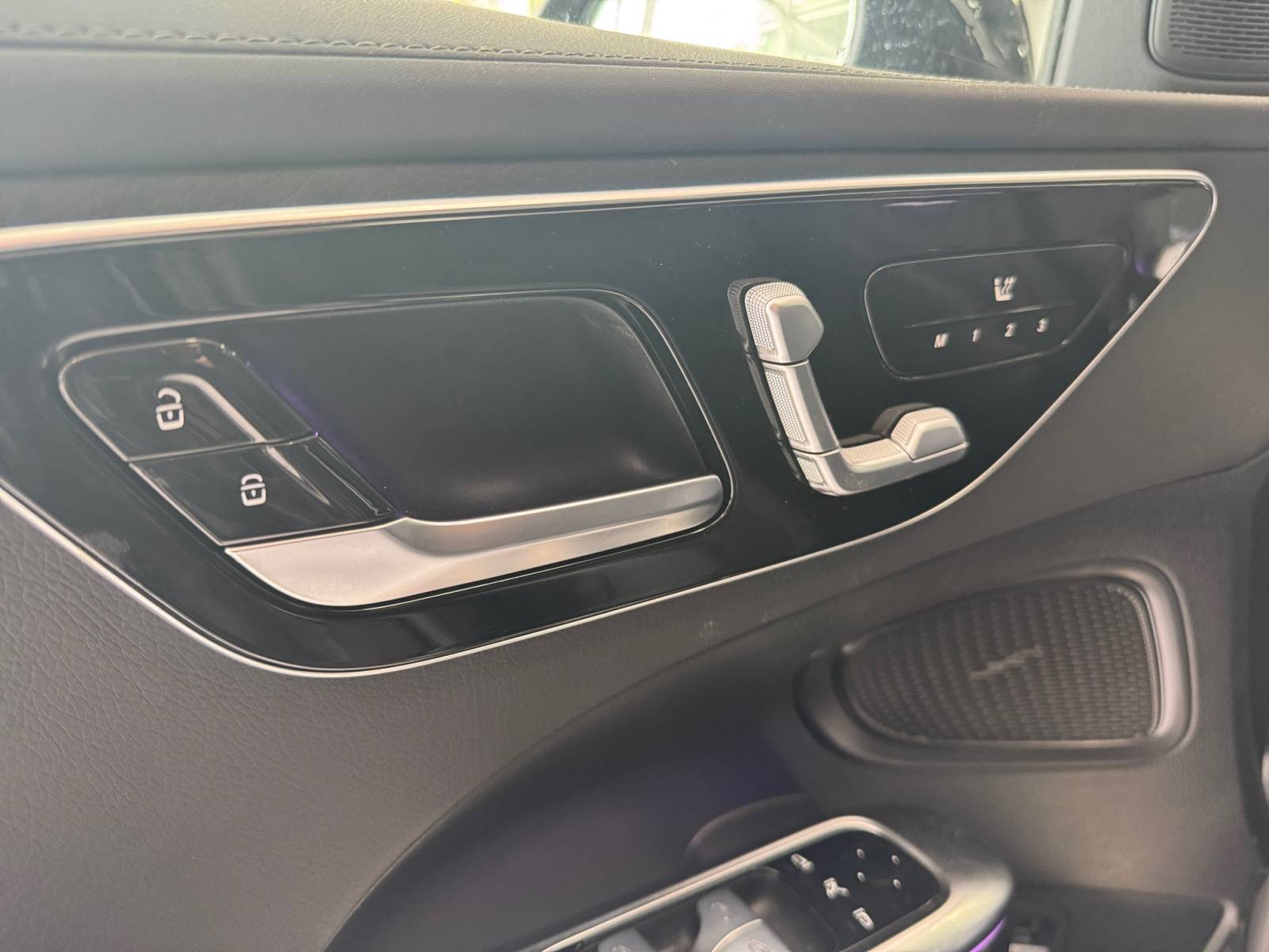 Image Mercedes-Benz CLASSE C BERLINE Classe C 300 e Hybrid EQ Berline AMG Line  Classe C 300 e Hybrid EQ Berline AMG Line Classe C 300 e Hybrid EQ Berline AMG Line