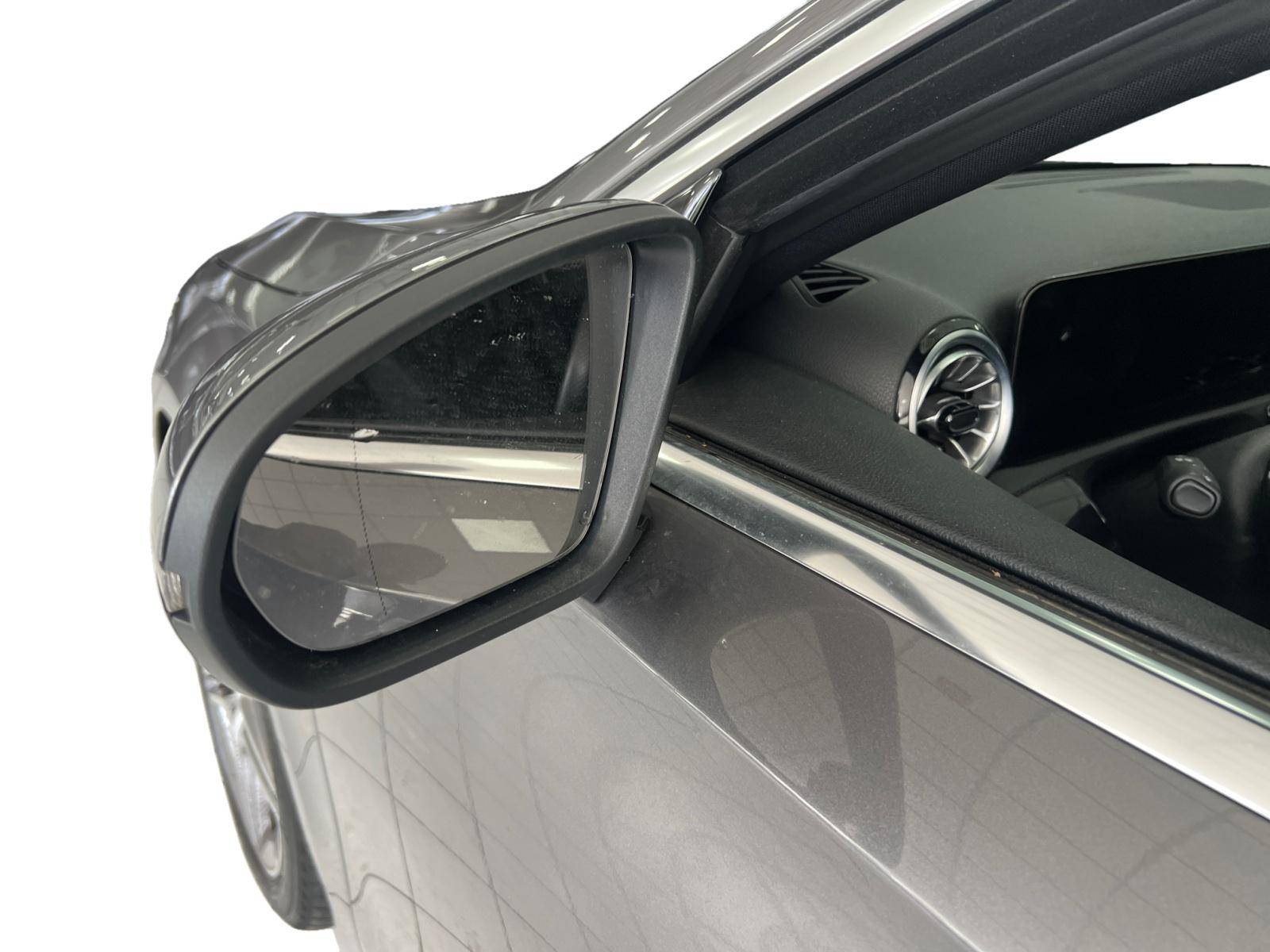 Image Mercedes-Benz CLASSE A 200 d Berline AMG Line  Classe A 200 d Berline AMG Line 200 d Berline AMG Line