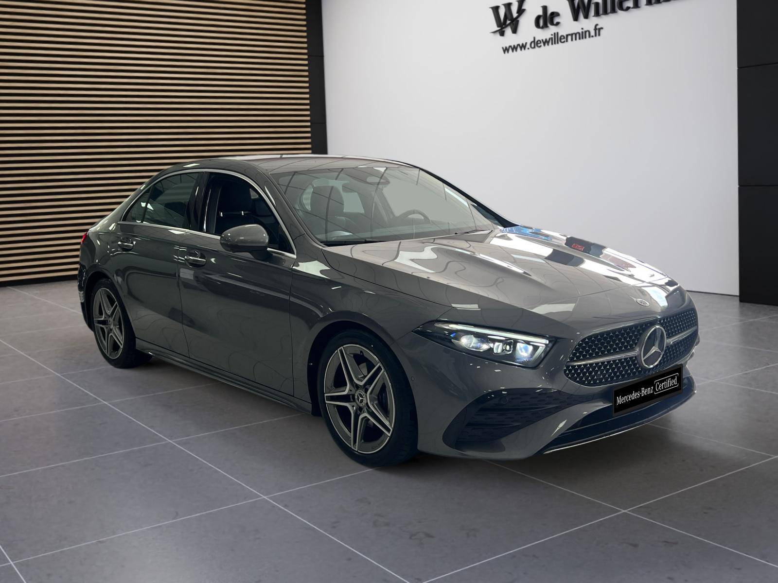 Image Mercedes-Benz CLASSE A 200 d Berline AMG Line  Classe A 200 d Berline AMG Line 200 d Berline AMG Line