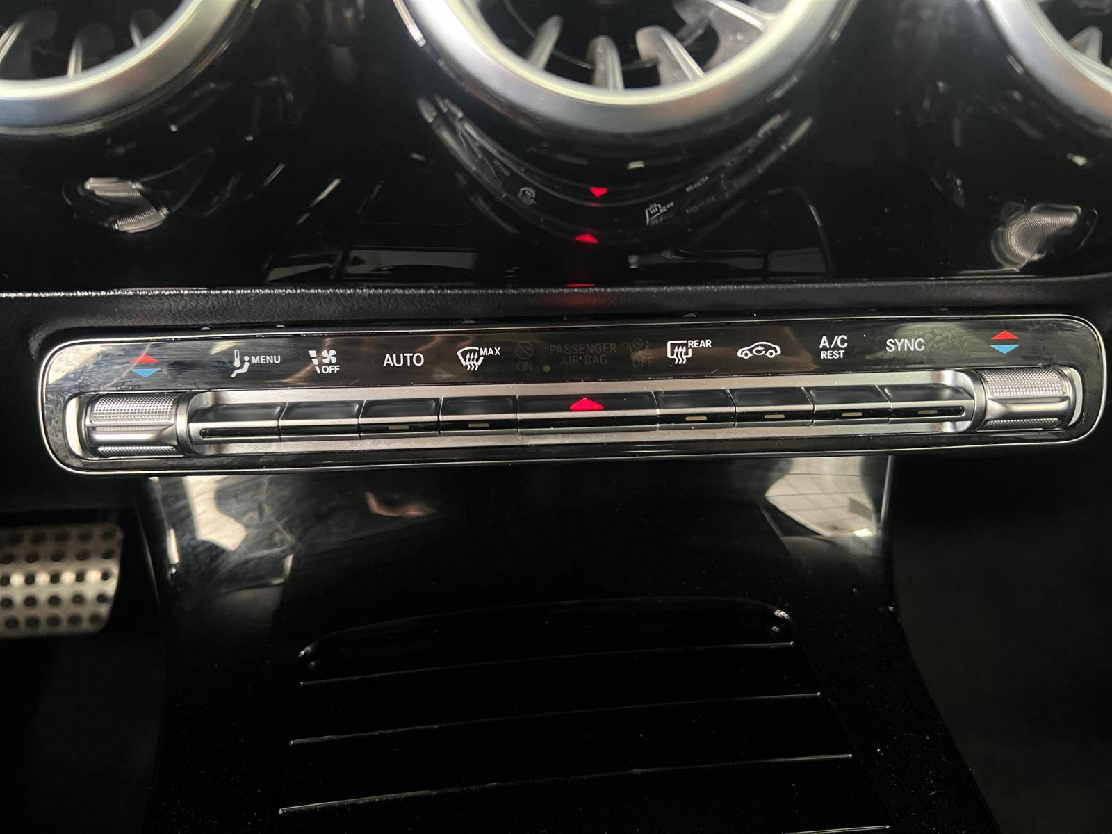 Image Mercedes-Benz CLASSE A 200 d Berline AMG Line  Classe A 200 d Berline AMG Line 200 d Berline AMG Line