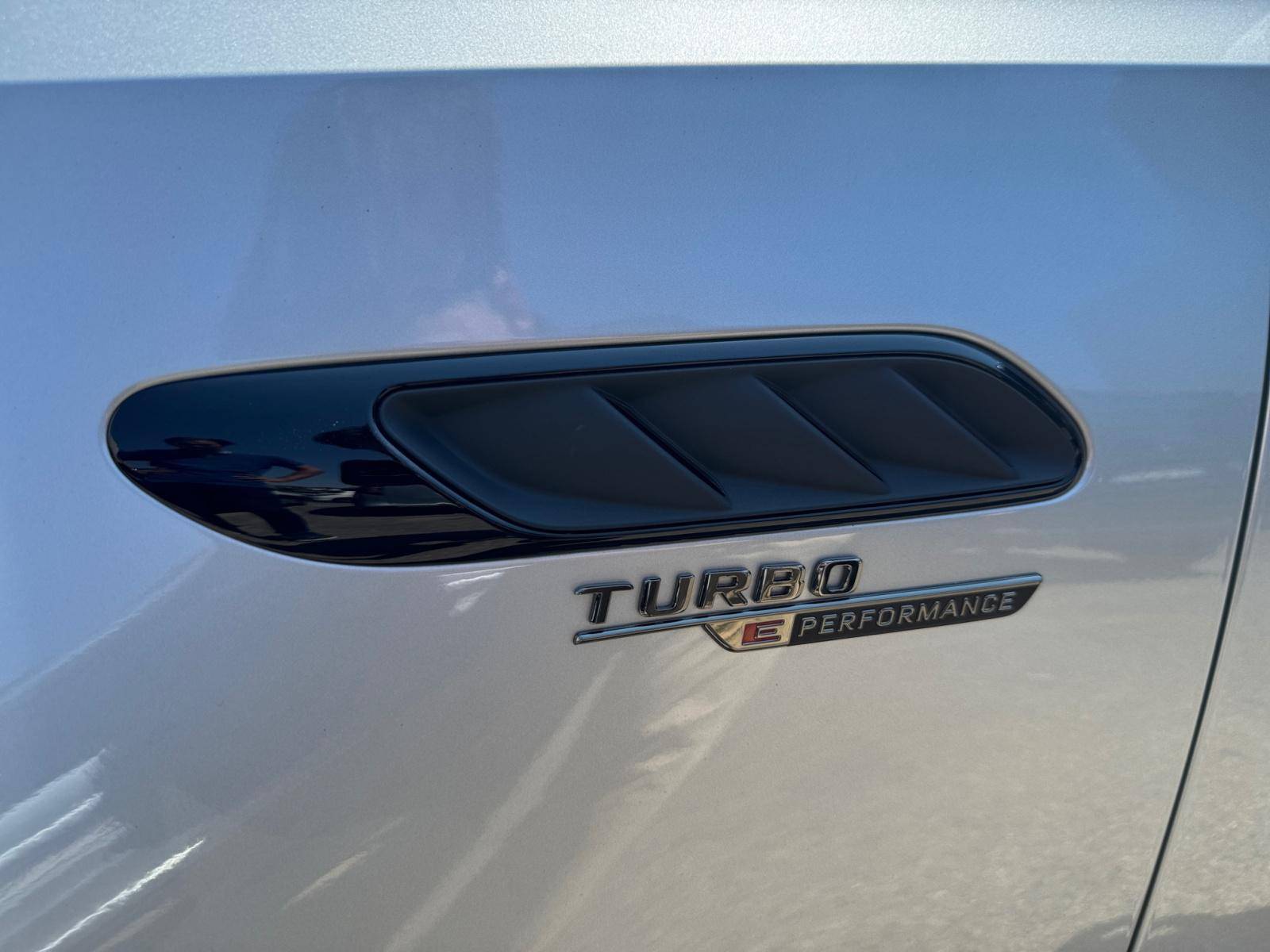 Image Mercedes-Benz CLASSE C BREAK Mercedes-AMG C 63 S E PERFORMANCE Break  Classe C Break AMG 63 S E Performance 9G-Tronic 4Matic+ Mercedes-AMG C 63 S E PERFORMANCE Break