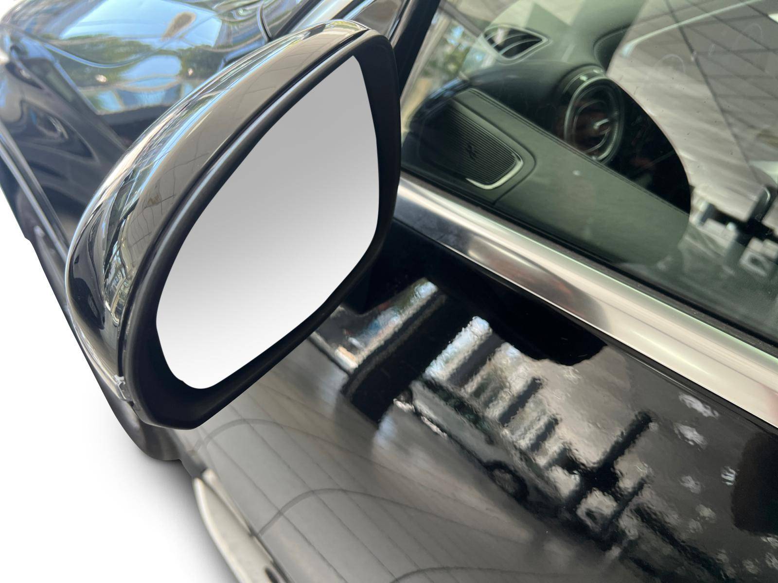 Image Mercedes-Benz GLC SUV GLC 300 e  Hybrid EQ 4MATIC AMG Line  GLC 300 e 9G-Tronic 4Matic AMG Line GLC 300 e  Hybrid EQ 4MATIC AMG Line