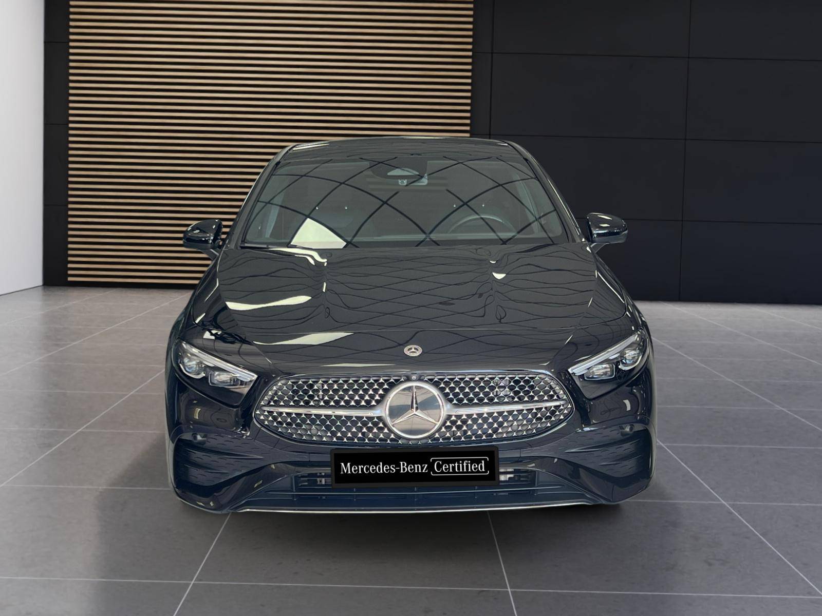 Image Mercedes-Benz CLASSE A 200 d Berline AMG Line  Classe A 200 d Berline AMG Line 200 d Berline AMG Line