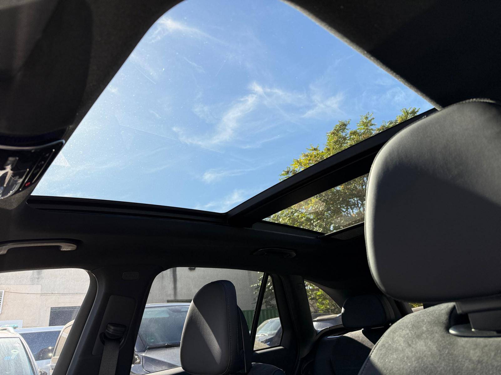 Image Mercedes-Benz GLC SUV GLC 220 d 4MATIC AMG Line  GLC 220 d 4MATIC AMG Line GLC 220 d 4MATIC AMG Line