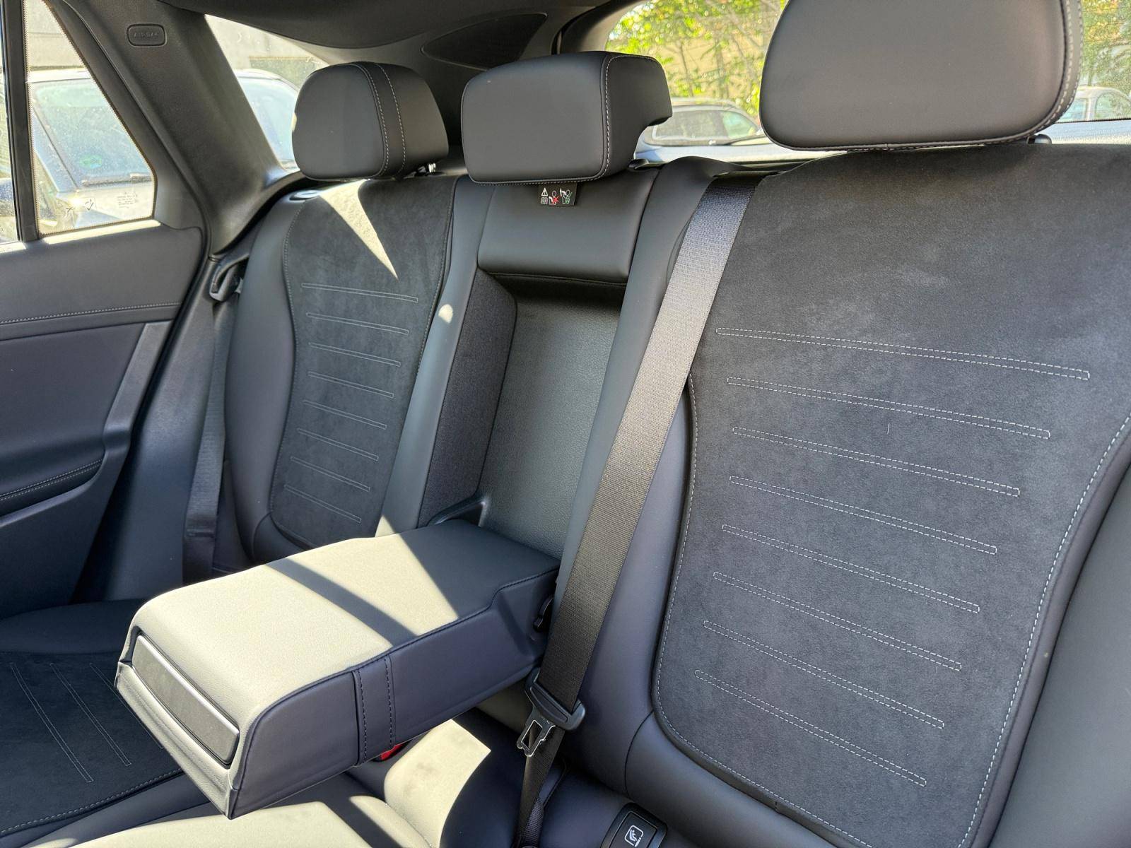 Image Mercedes-Benz GLC SUV GLC 220 d 4MATIC AMG Line  GLC 220 d 4MATIC AMG Line GLC 220 d 4MATIC AMG Line