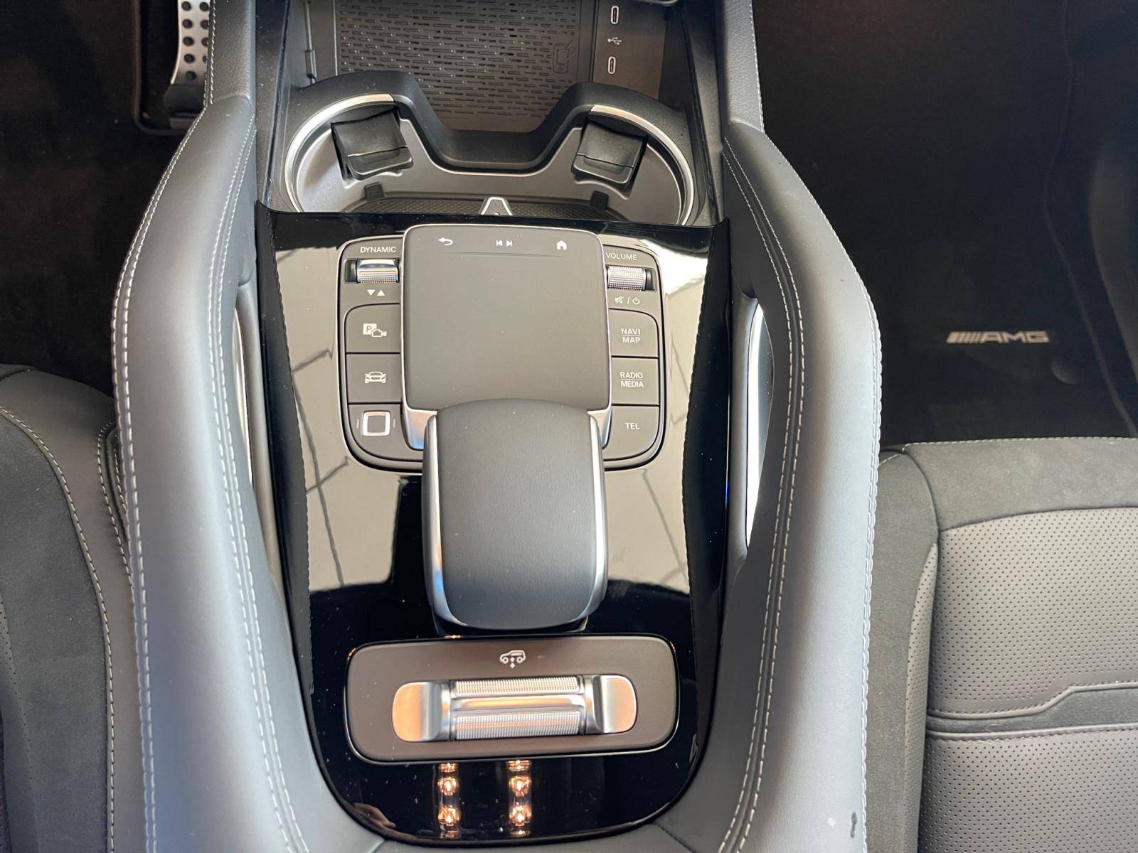 Image Mercedes-Benz GLE COUPÉ Mercedes-AMG GLE 53 Hybride 4MATIC+ Coupé  Mercedes-AMG GLE 53 Hybride 4MATIC+ Coupé Mercedes-AMG GLE 53 Hybride 4MATIC+ Coupé