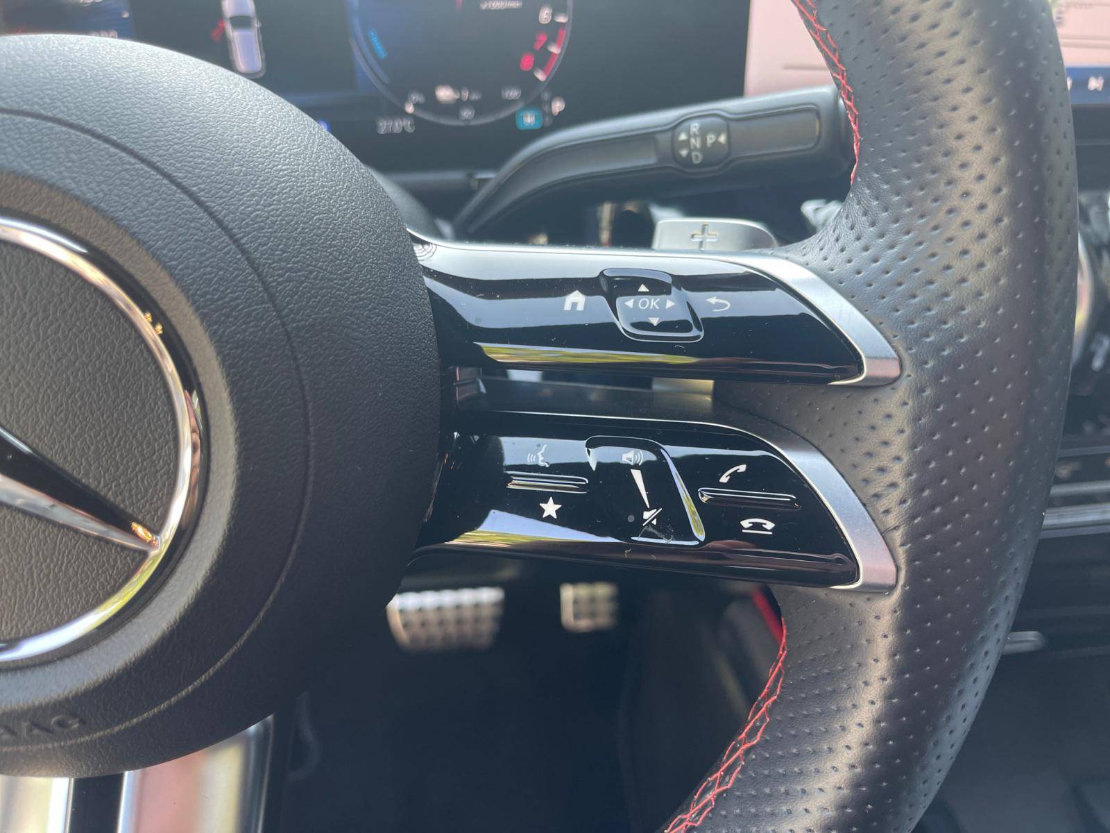 Image Mercedes-Benz CLASSE B 250 e AMG Line  Classe B 250 e Hybrid EQ AMG Line 250 e AMG Line