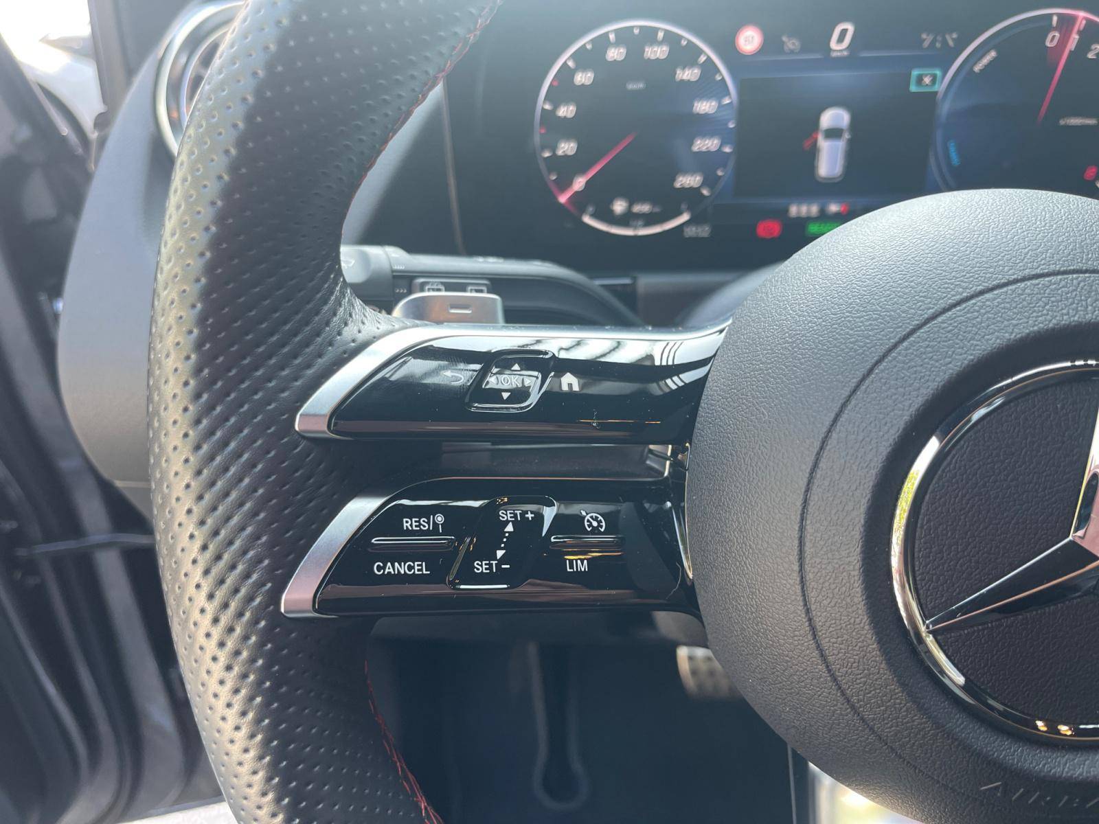 Image Mercedes-Benz CLASSE B 250 e AMG Line  Classe B 250 e Hybrid EQ AMG Line 250 e AMG Line