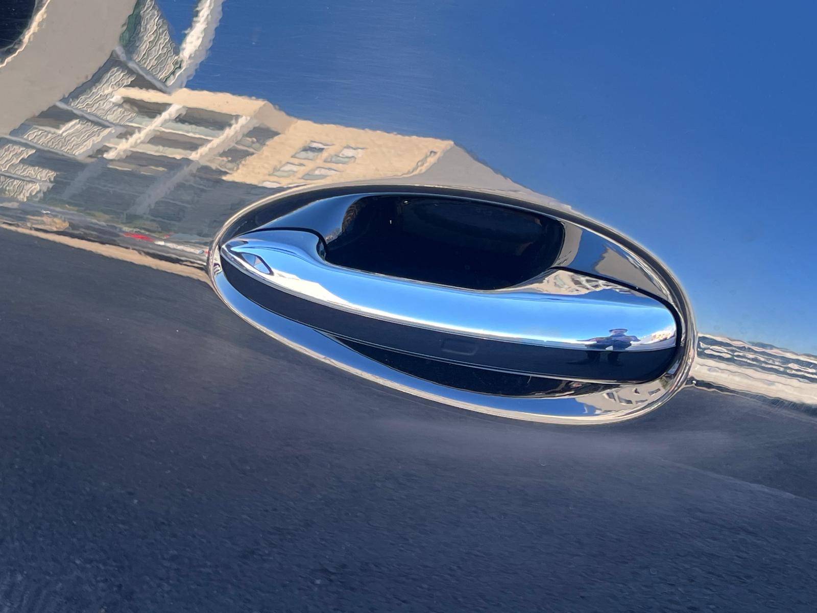 Image Mercedes-Benz GLC SUV GLC 300 de 4MATIC AMG Line  GLC 300 de 9G-Tronic 4Matic AMG Line GLC 300 de 4MATIC AMG Line