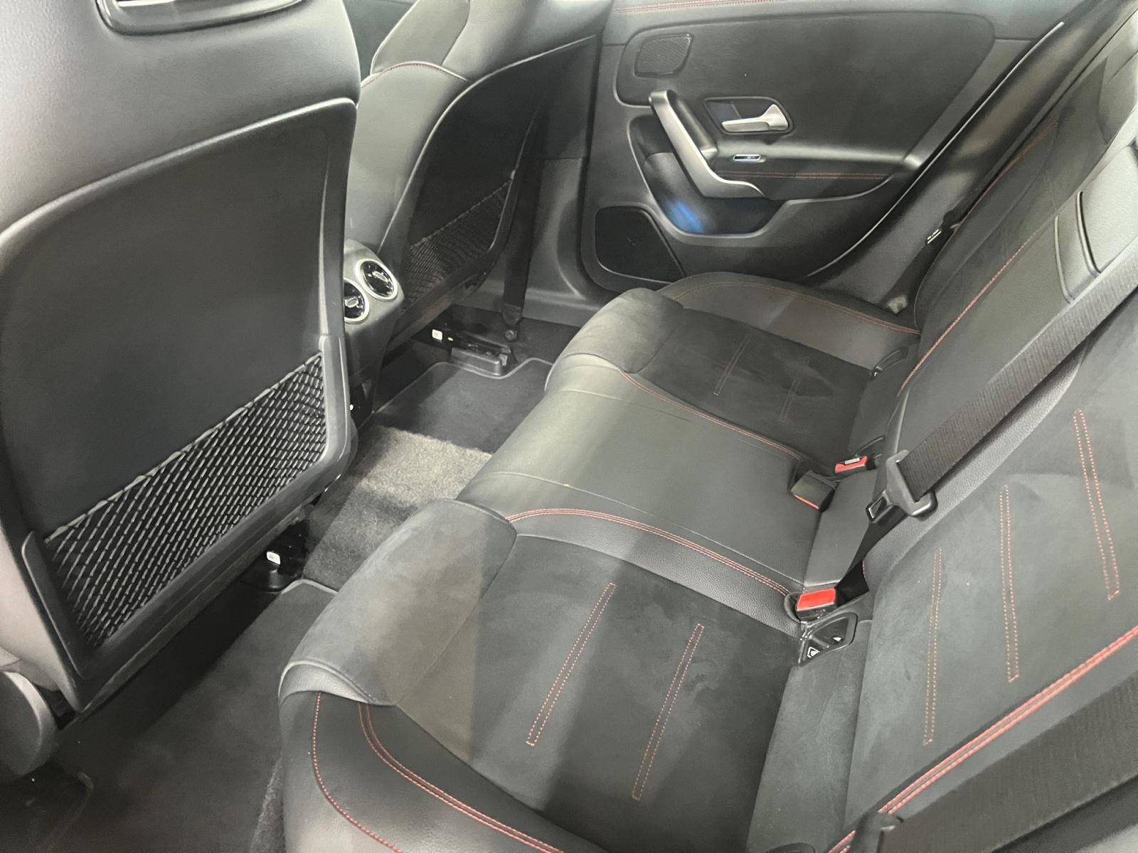 Image Mercedes-Benz CLA COUPÉ CLA 200 d Coupé AMG Line  CLA 200 d Coupé AMG Line CLA 200 d Coupé AMG Line