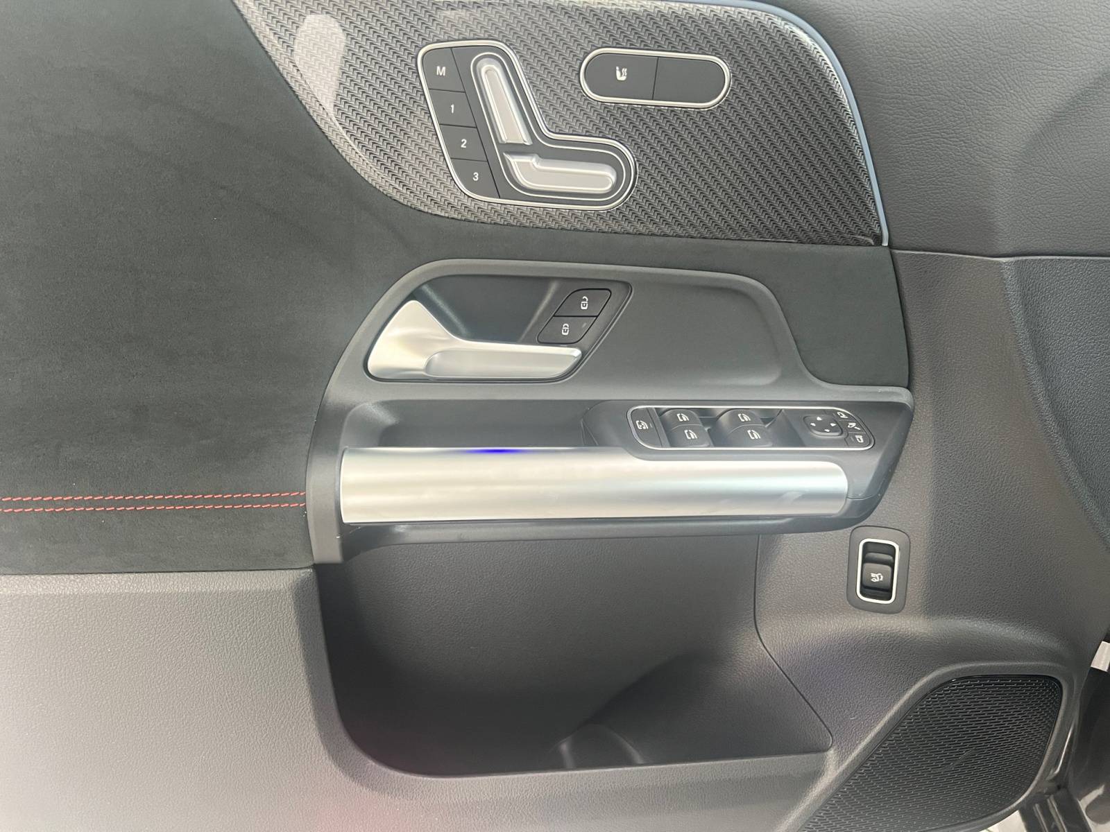 Image Mercedes-Benz CLASSE B 200 d AMG Line  Classe B 200 d AMG Line 200 d AMG Line