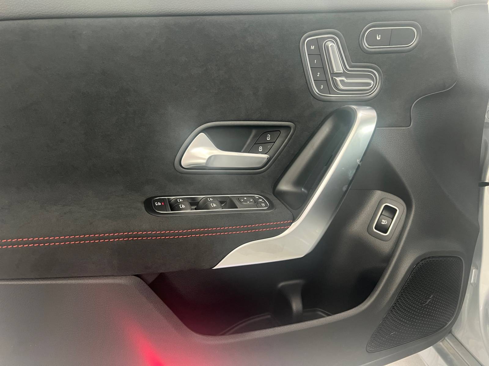 Image Mercedes-Benz CLA SHOOTING BRAKE CLA 200 d Shooting Brake AMG Line   CLA 200 d Shooting Brake AMG Line