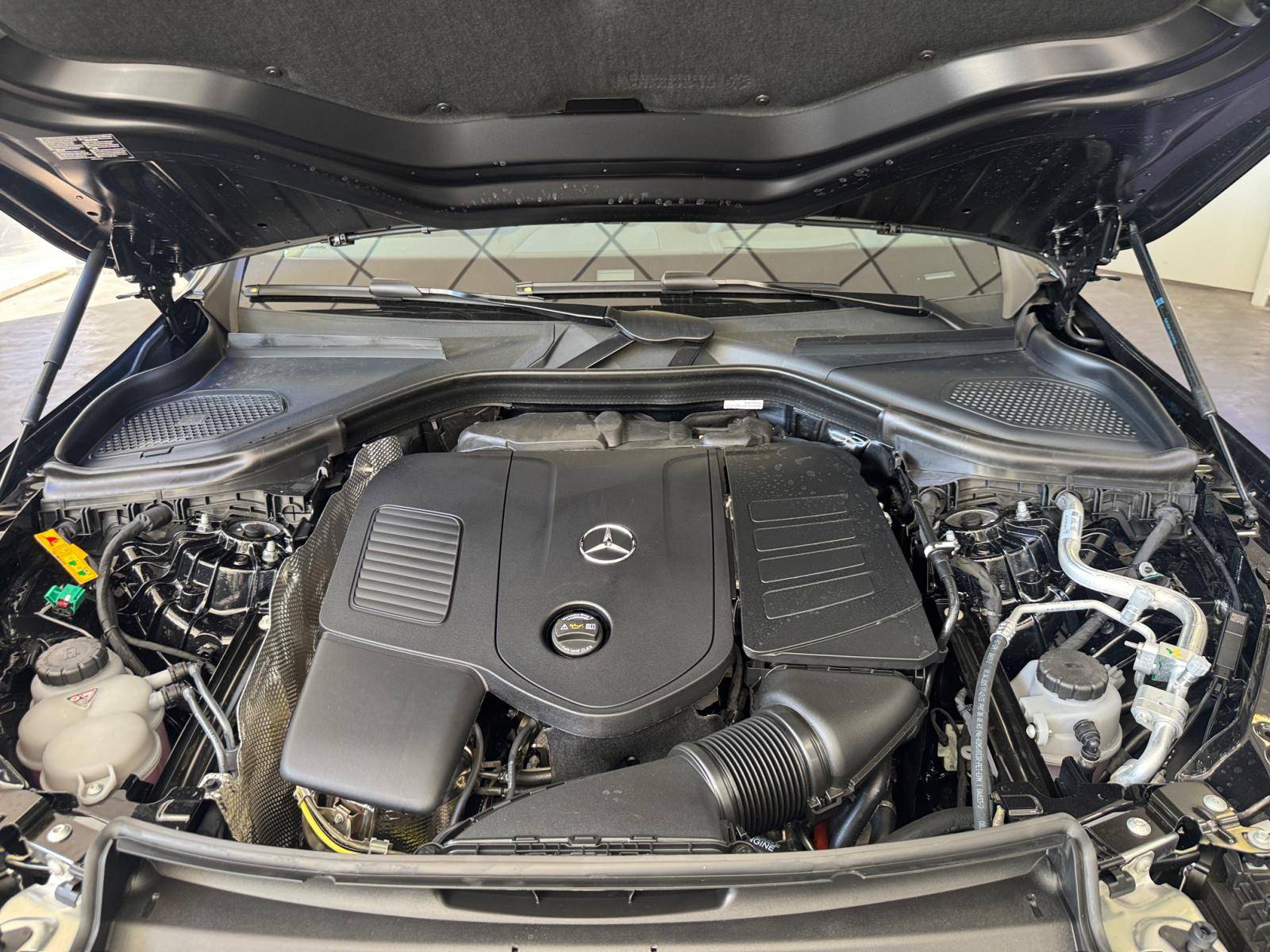 Image Mercedes-Benz GLC SUV GLC 300 e  Hybrid EQ 4MATIC AMG Line +   GLC 300 e  Hybrid EQ 4MATIC AMG Line +