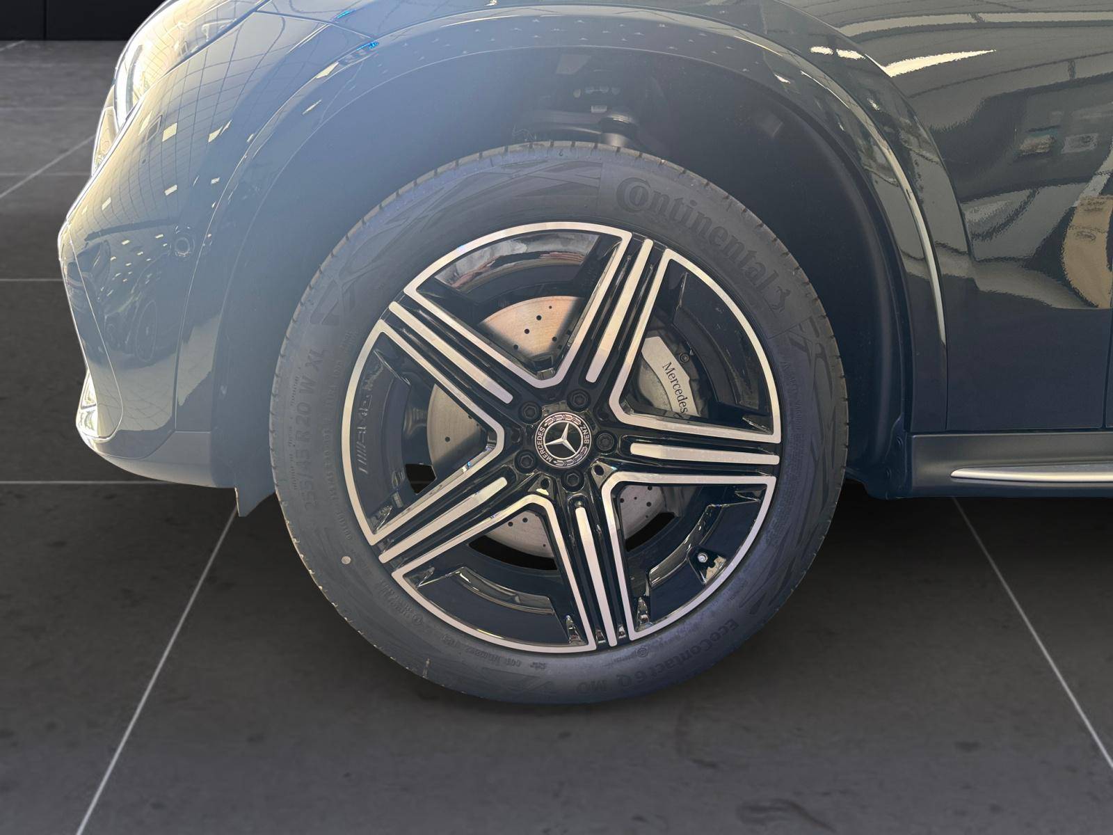 Image Mercedes-Benz GLC SUV GLC 300 e  Hybrid EQ 4MATIC AMG Line +   GLC 300 e  Hybrid EQ 4MATIC AMG Line +