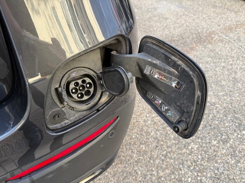 Image Mercedes-Benz GLC SUV GLC 300de 4MATIC SUV AMG Line   GLC 300de 4MATIC SUV AMG Line