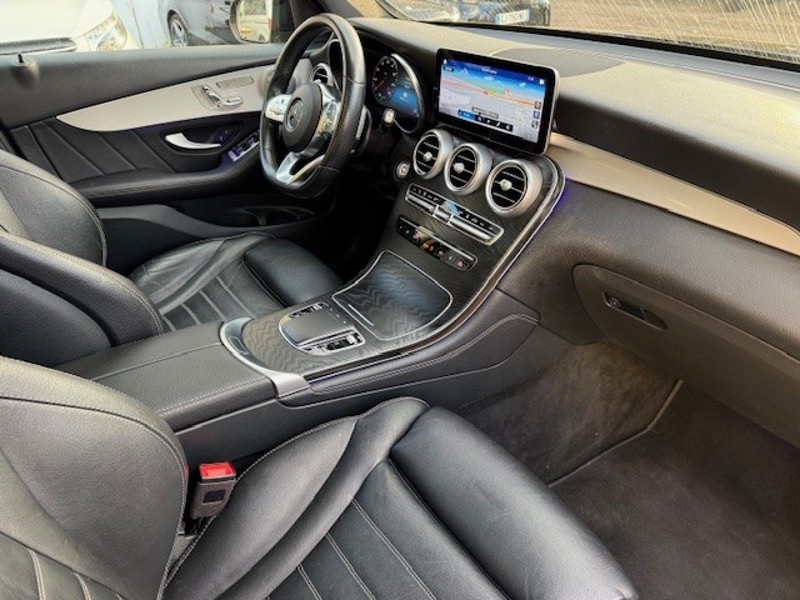 Image Mercedes-Benz GLC SUV GLC 300de 4MATIC SUV AMG Line   GLC 300de 4MATIC SUV AMG Line
