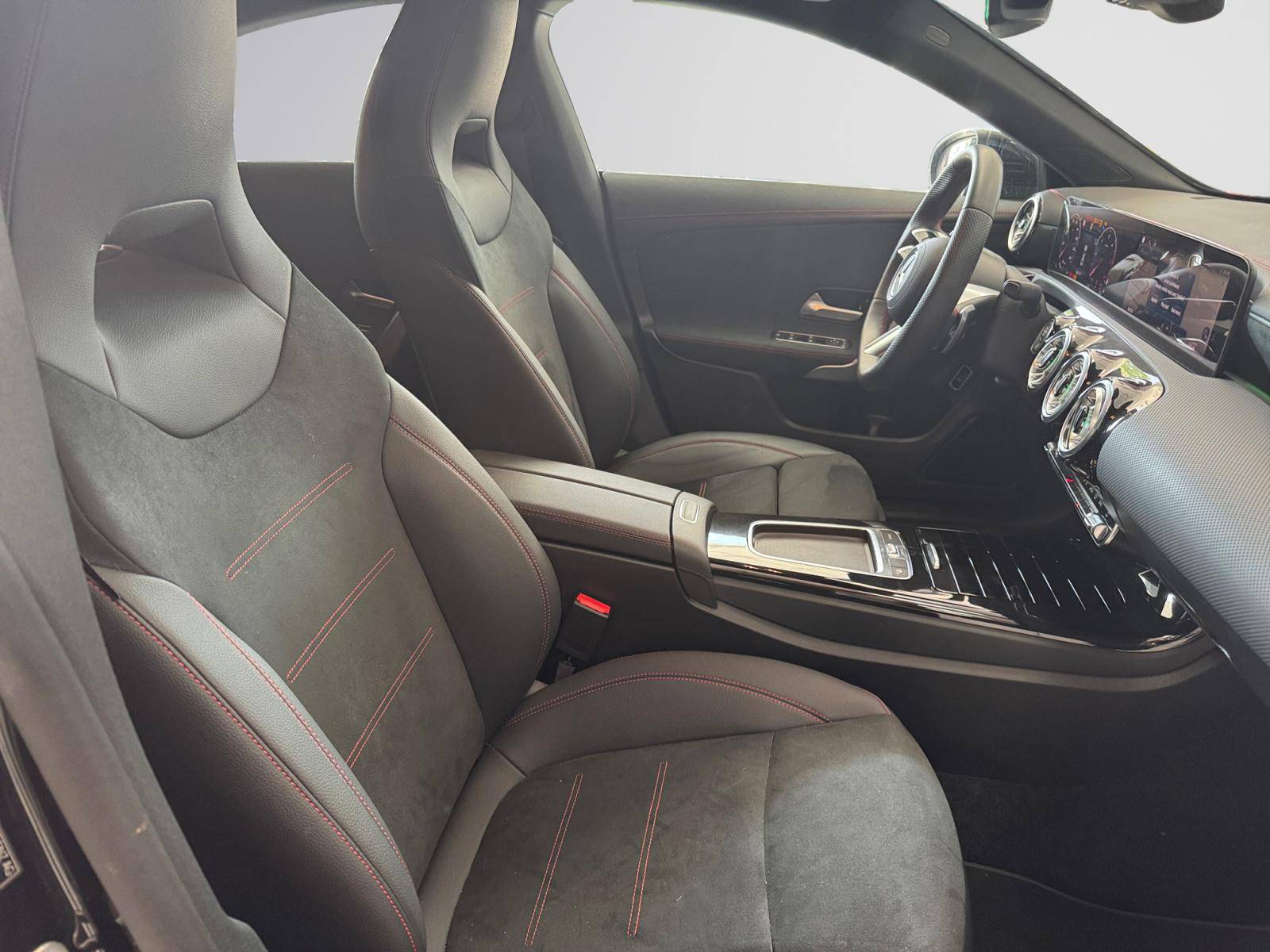 Image Mercedes-Benz CLA COUPÉ CLA 220 d Coupé AMG Line  CLA 220 d Coupé AMG Line CLA 220 d Coupé AMG Line