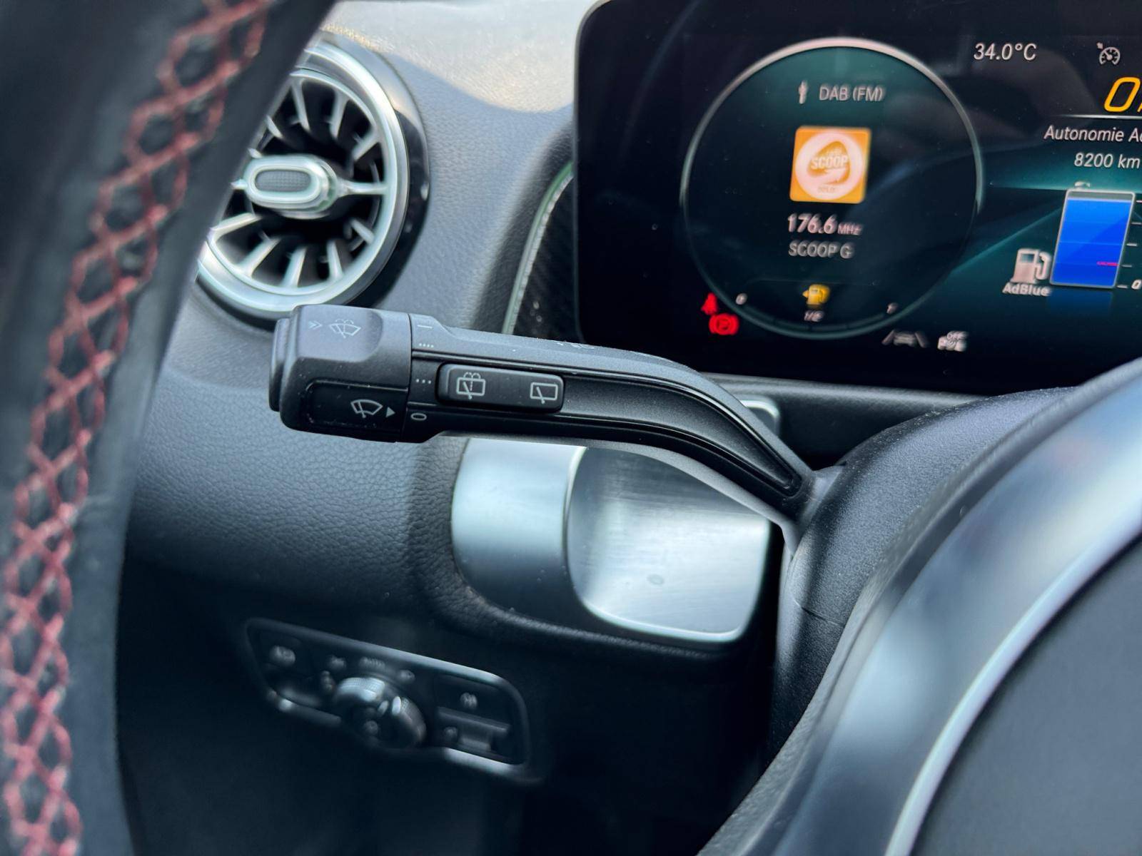 Image Mercedes-Benz GLB 200 d AMG Line  GLB 200 d 8G-DCT AMG Line 200 d AMG Line