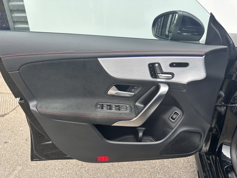 Image Mercedes-Benz CLA SHOOTING BRAKE CLA 250 e Shooting Brake AMG Line  CLA Shooting Brake 250 e 8G-DCT AMG Line CLA 250 e Shooting Brake AMG Line