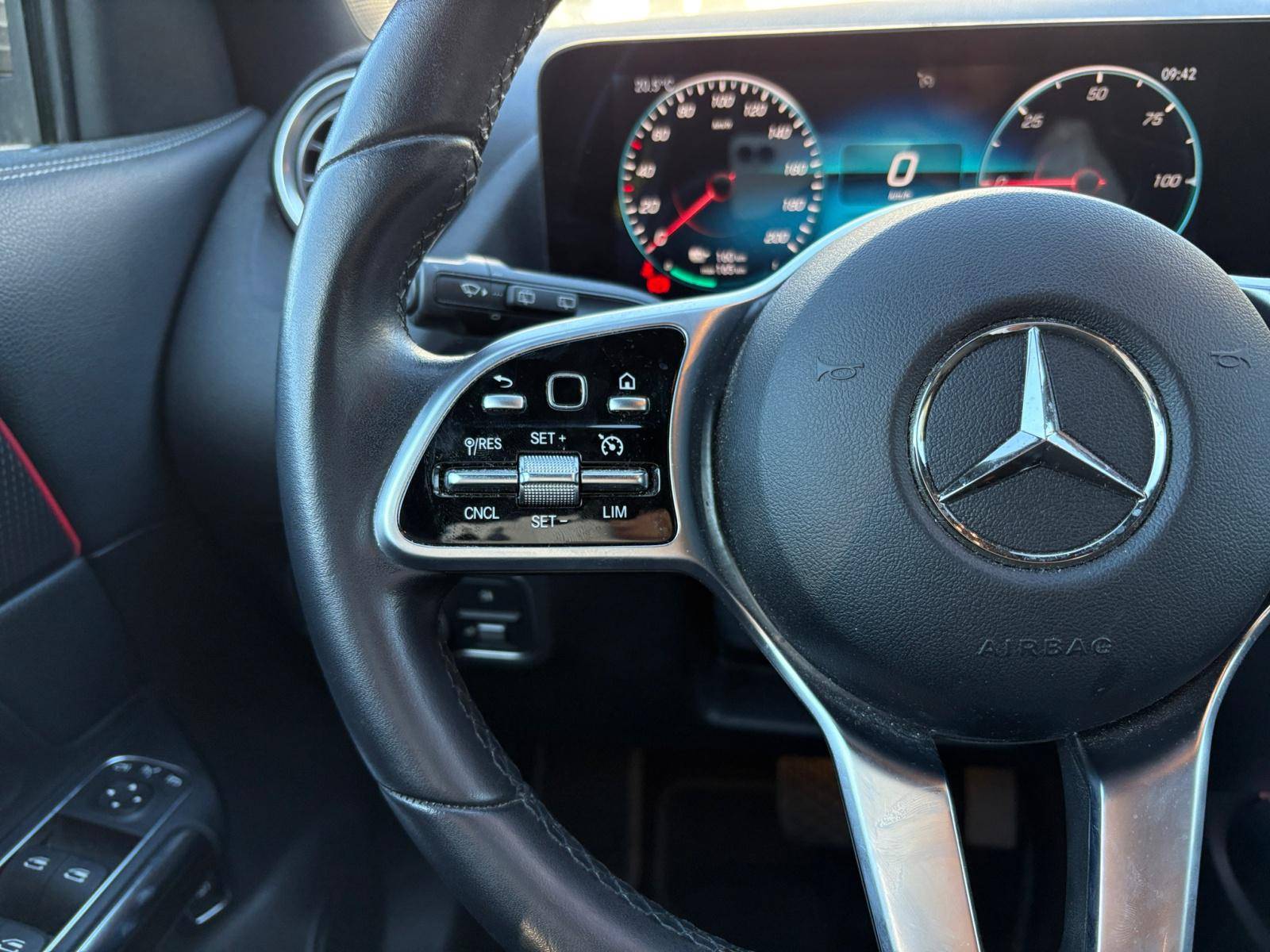 Image Mercedes-Benz EQA 250 Limited Edition  EQA 250 Progressive Line 250 Limited Edition