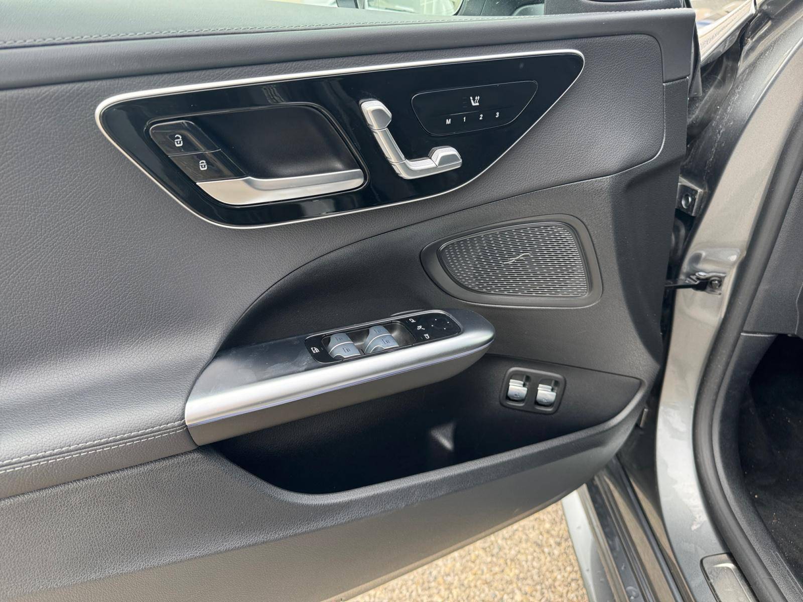 Image Mercedes-Benz CLASSE C BERLINE Classe C 300 e Hybrid EQ Berline AMG Line  Classe C 300 e Hybrid EQ Berline AMG Line Classe C 300 e Hybrid EQ Berline AMG Line