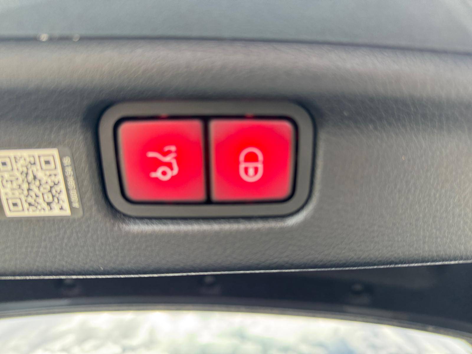 Image Mercedes-Benz CLASSE C BERLINE Classe C 300 e Hybrid EQ Berline AMG Line  Classe C 300 e Hybrid EQ Berline AMG Line Classe C 300 e Hybrid EQ Berline AMG Line