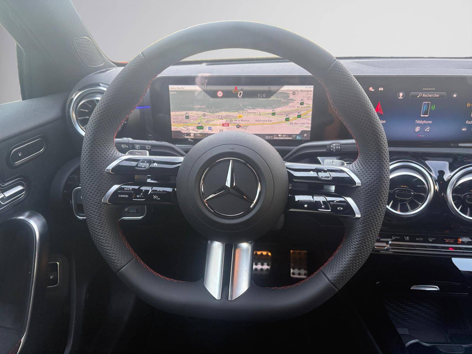 Image Mercedes-Benz CLASSE A 250 e Hybrid EQ Star Edition   250 e Hybrid EQ Star Edition