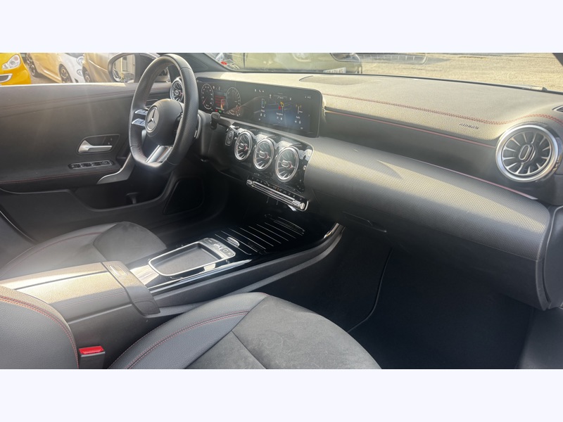 Image Mercedes-Benz CLA COUPÉ CLA 250 e Hybrid EQ Coupé AMG Line AMG Line CLA 250E AMG LINE CLA 250 e Hybrid EQ Coupé AMG Line