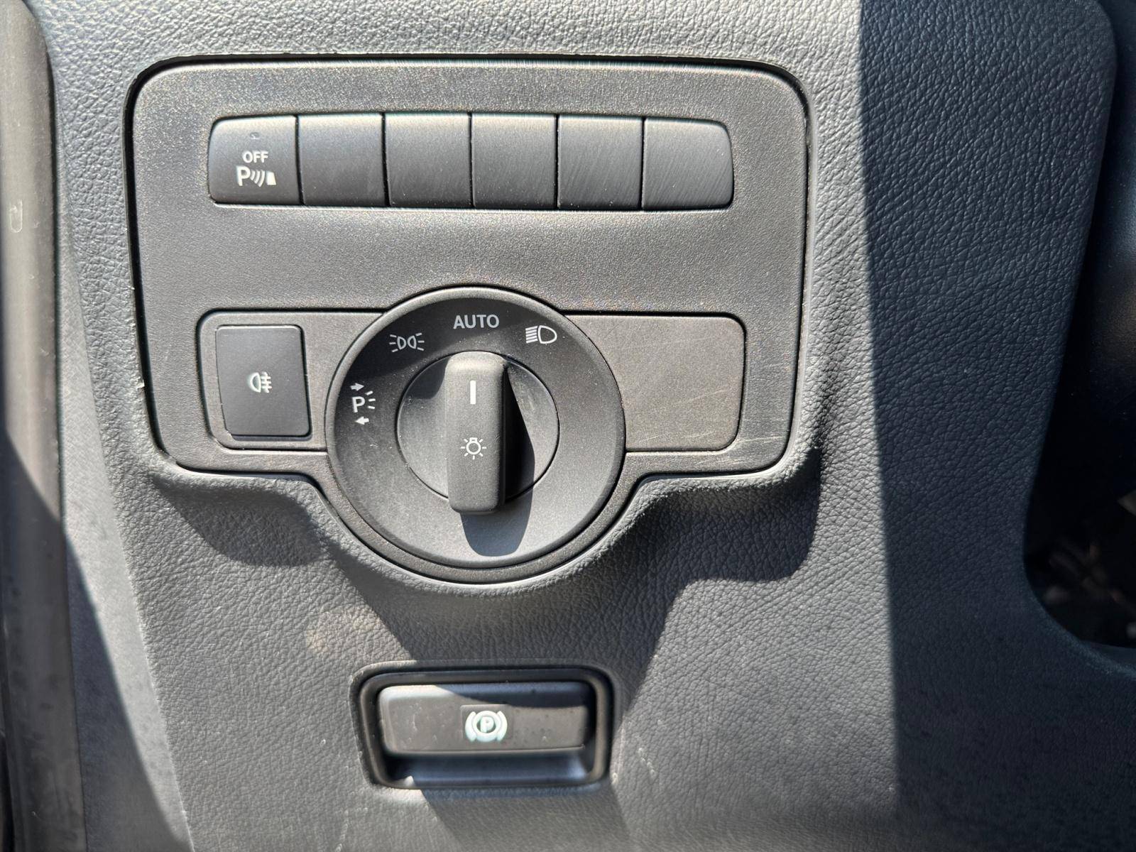 Image Mercedes-Benz VITO 119 CDI Fourgon Long  VITO FGN 119 CDI LONG SELECT 119 CDI Fourgon Long