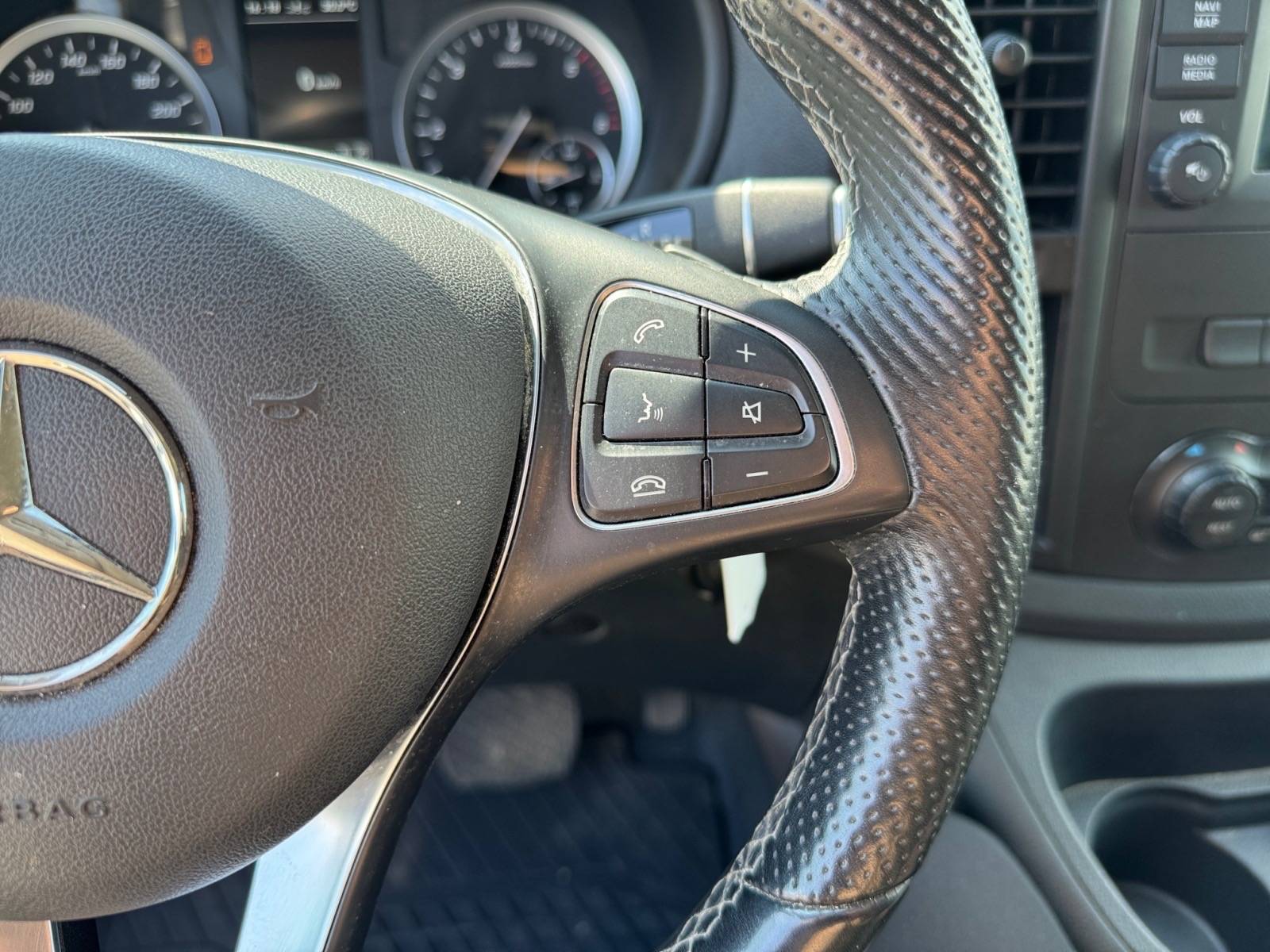 Image Mercedes-Benz VITO VITO MIXTO 116 CDI 4x4 Compact 9G-TRONIC RWD SELECT   VITO MIXTO 116 CDI 4x4 Compact 9G-TRONIC RWD SELECT