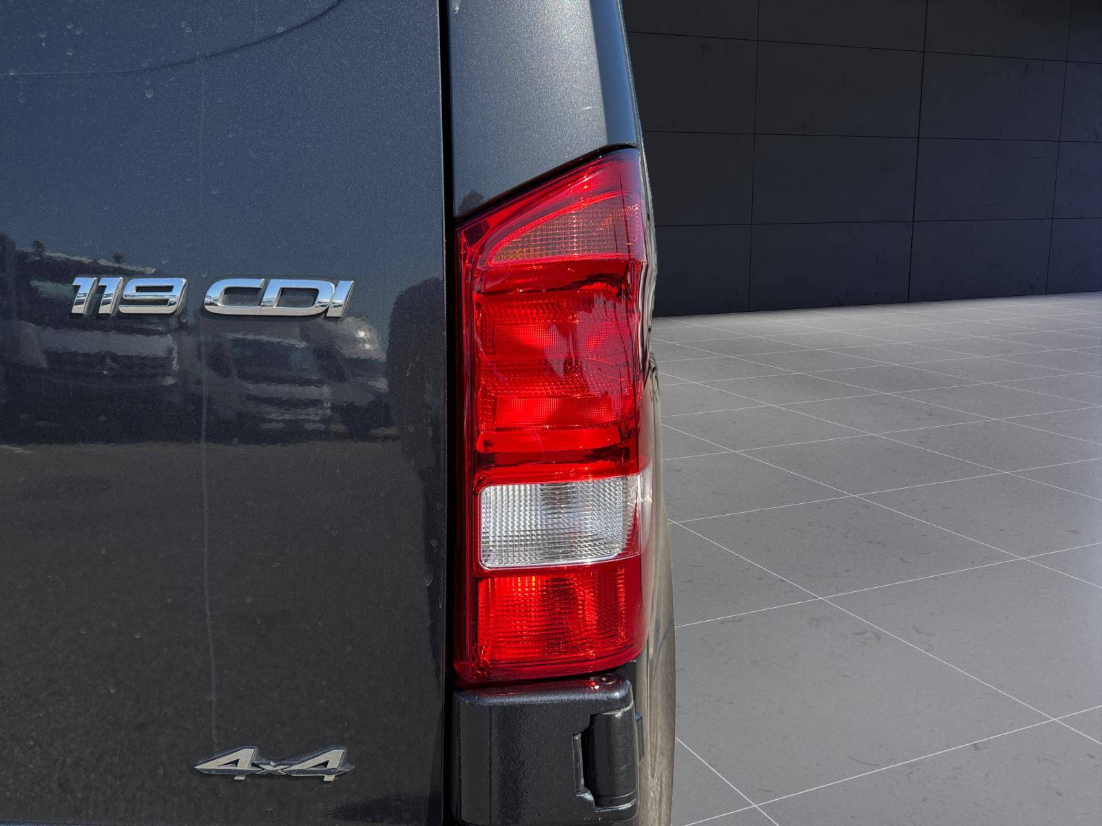 Image Mercedes-Benz VITO VITO MIXTO 119 CDI 4x4 COMPACT BVA SELECT   VITO MIXTO 119 CDI 4x4 COMPACT BVA SELECT