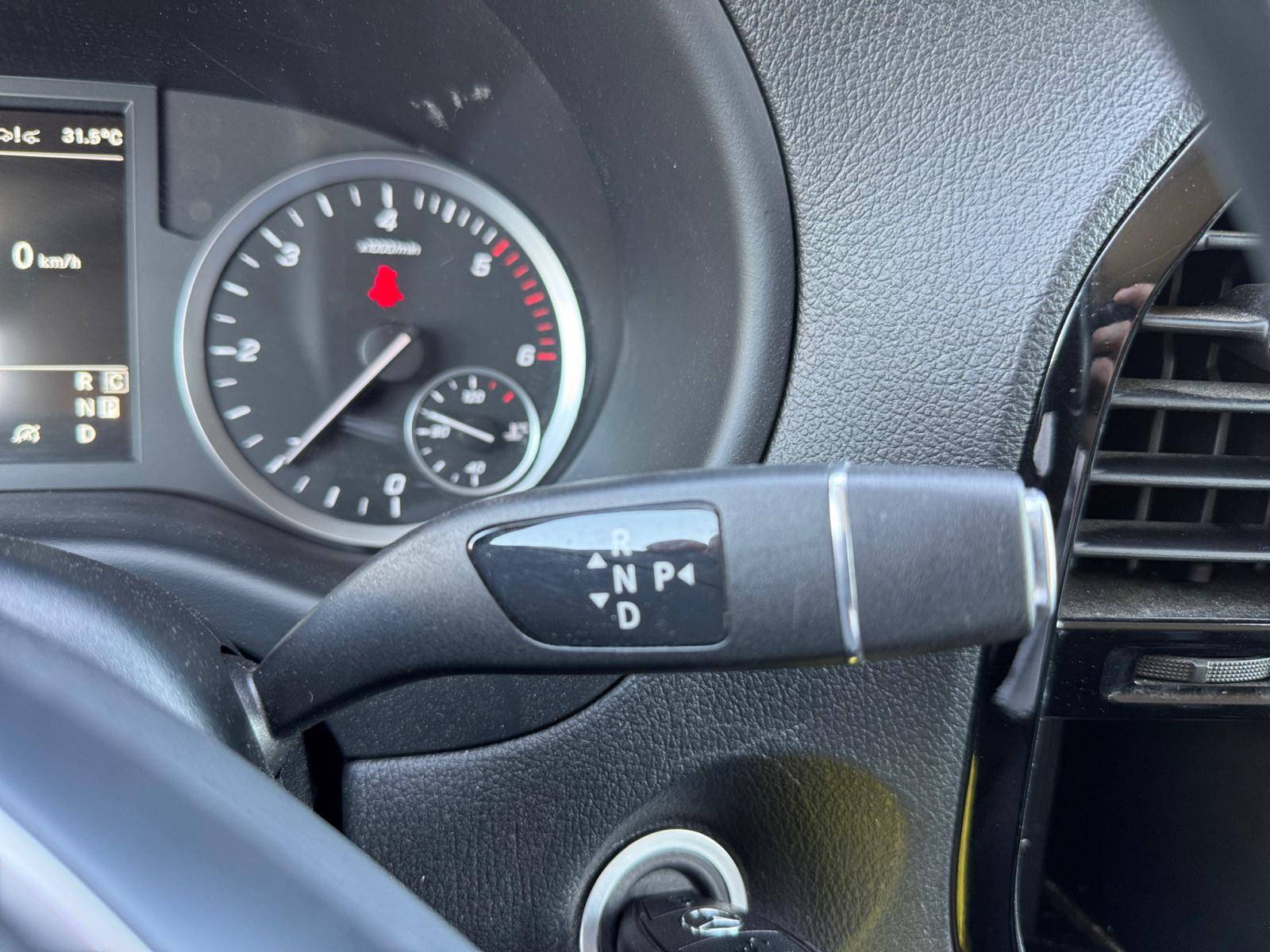 Image Mercedes-Benz VITO VITO MIXTO 119 CDI 4x4 COMPACT BVA SELECT   VITO MIXTO 119 CDI 4x4 COMPACT BVA SELECT